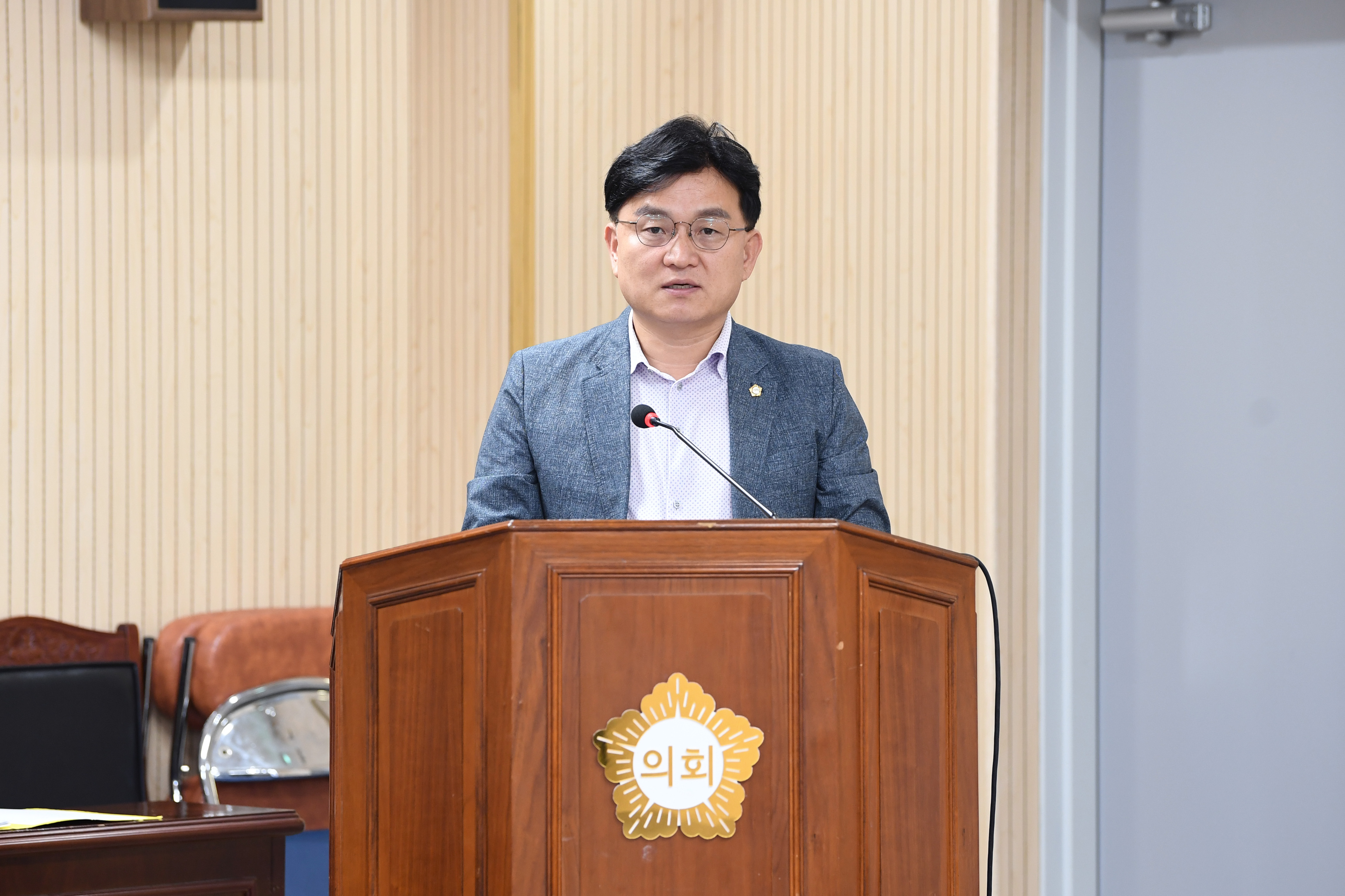 제298회 임시회 운영위원회 회의 첨부이미지 : 20250717 제298회 임시회 운영위원회 회의(안건심사) (2).jpg