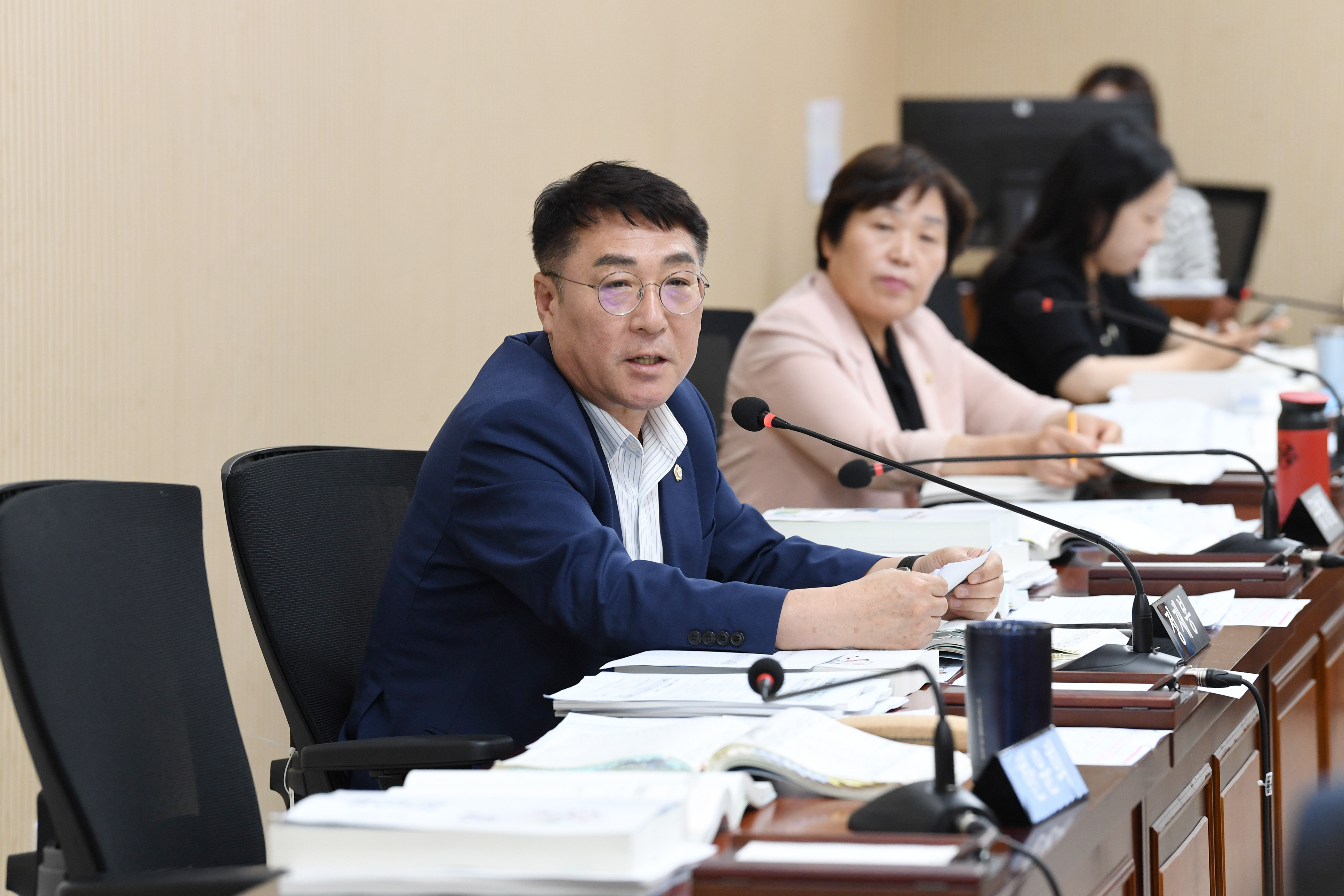 제297회 제1차 정례회 예산결산특별위원회 회의 첨부이미지 : 20250624 제297회 제1차 정례회 예산결산특별위원회 회의 (11).jpg