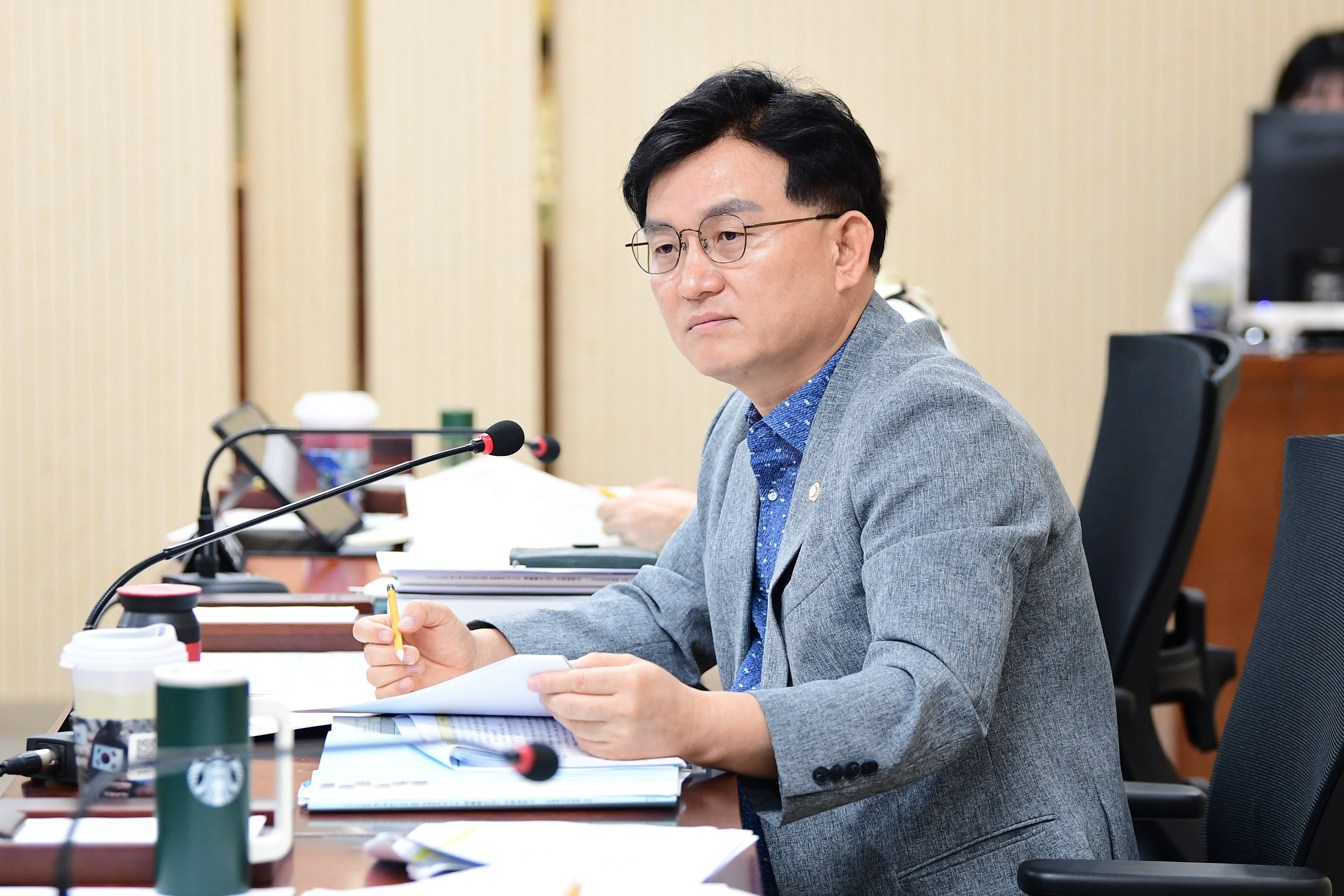 제299회 임시회 예산결산특별위원회 회의 첨부이미지 : 20250912 제299회 임시회 예산결산특별위원회 회의(_25 제2차 추경 심사) (7).jpg