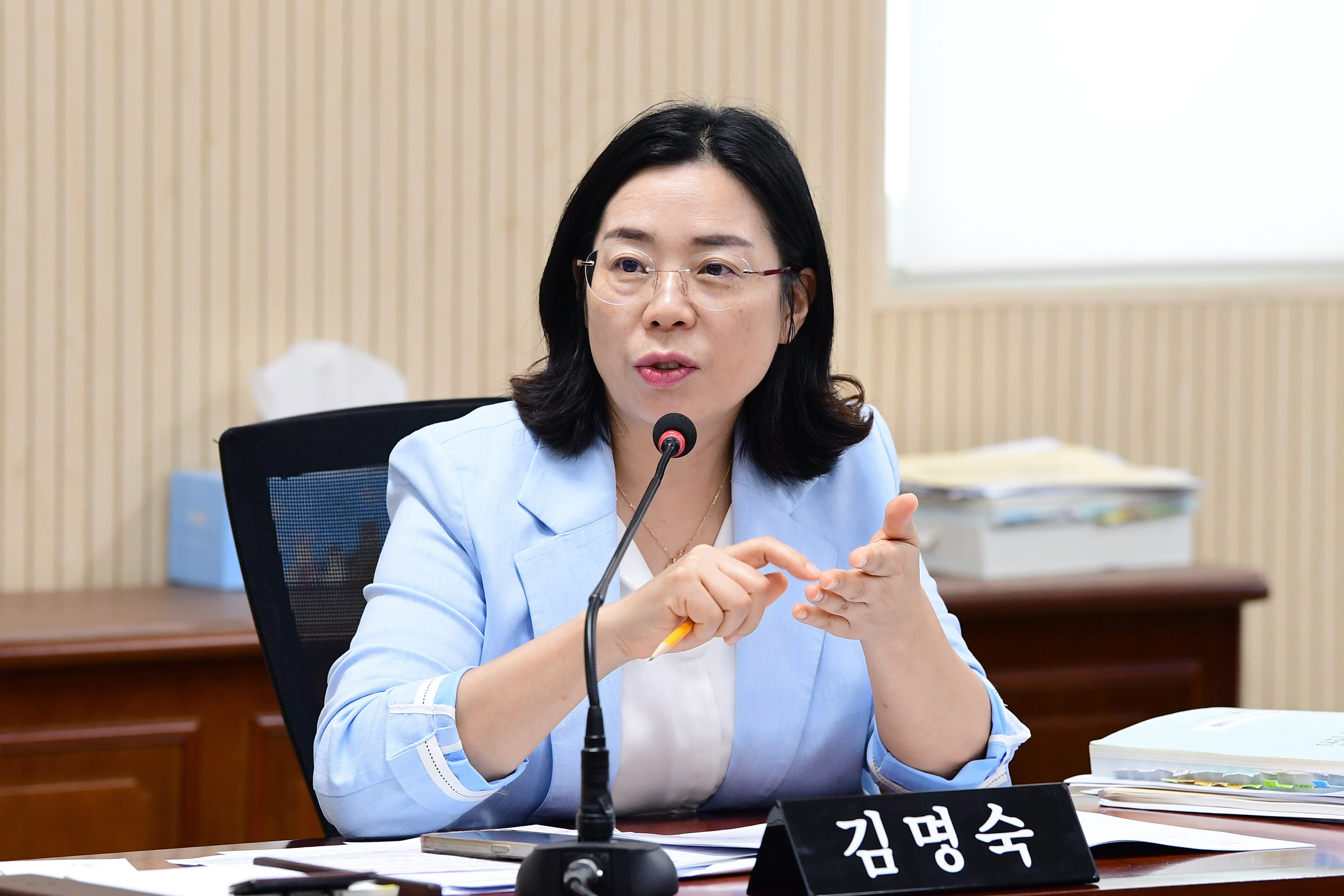 제299회 임시회 예산결산특별위원회 회의 첨부이미지 : 20250912 제299회 임시회 예산결산특별위원회 회의(_25 제2차 추경 심사) (38).jpg