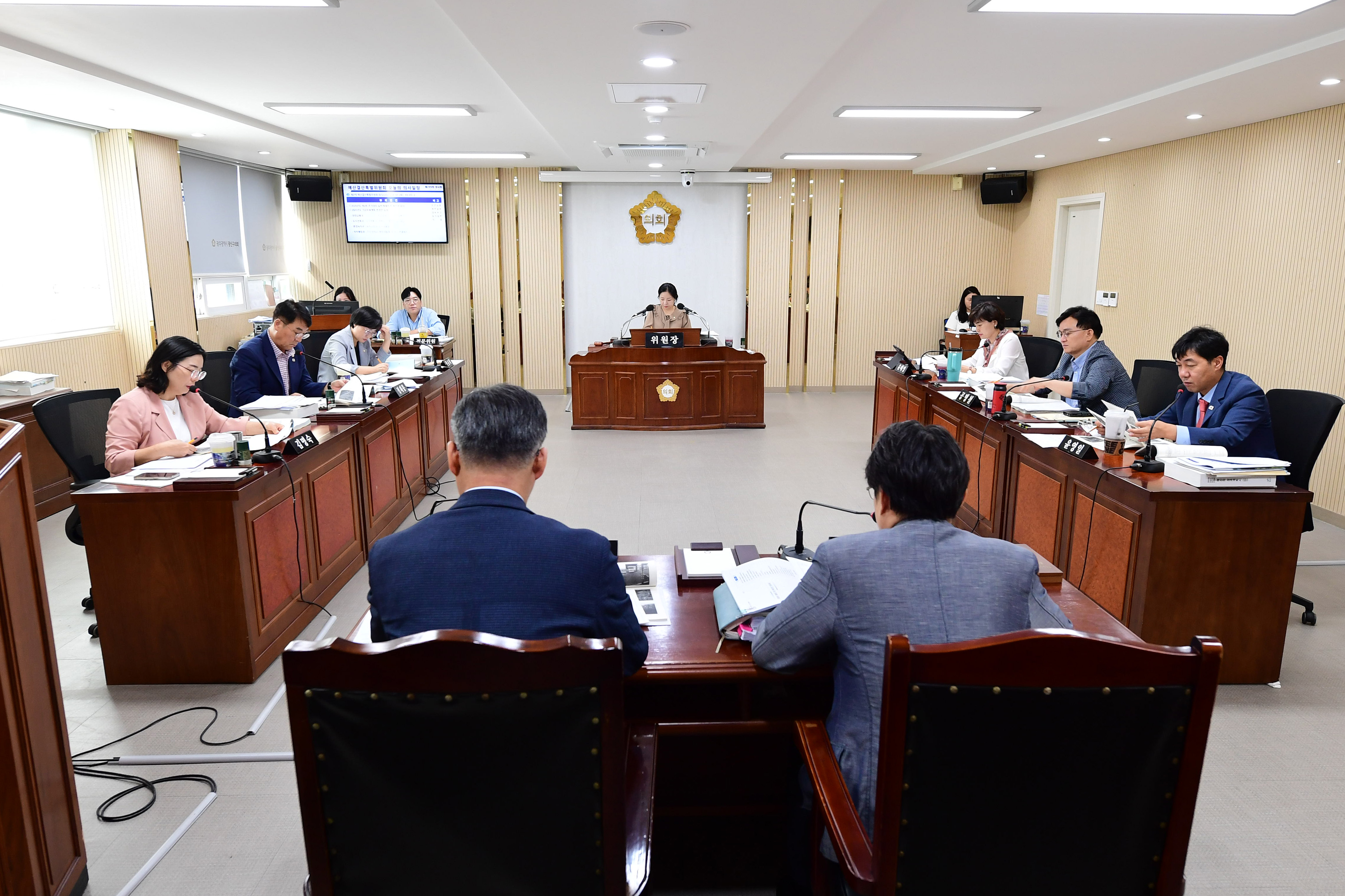 제299회 임시회 예산결산특별위원회 회의 첨부이미지 : 20250911 제299회 임시회 예산결산특별위원회 회의('25 제2차 추경 심사) (2).jpg