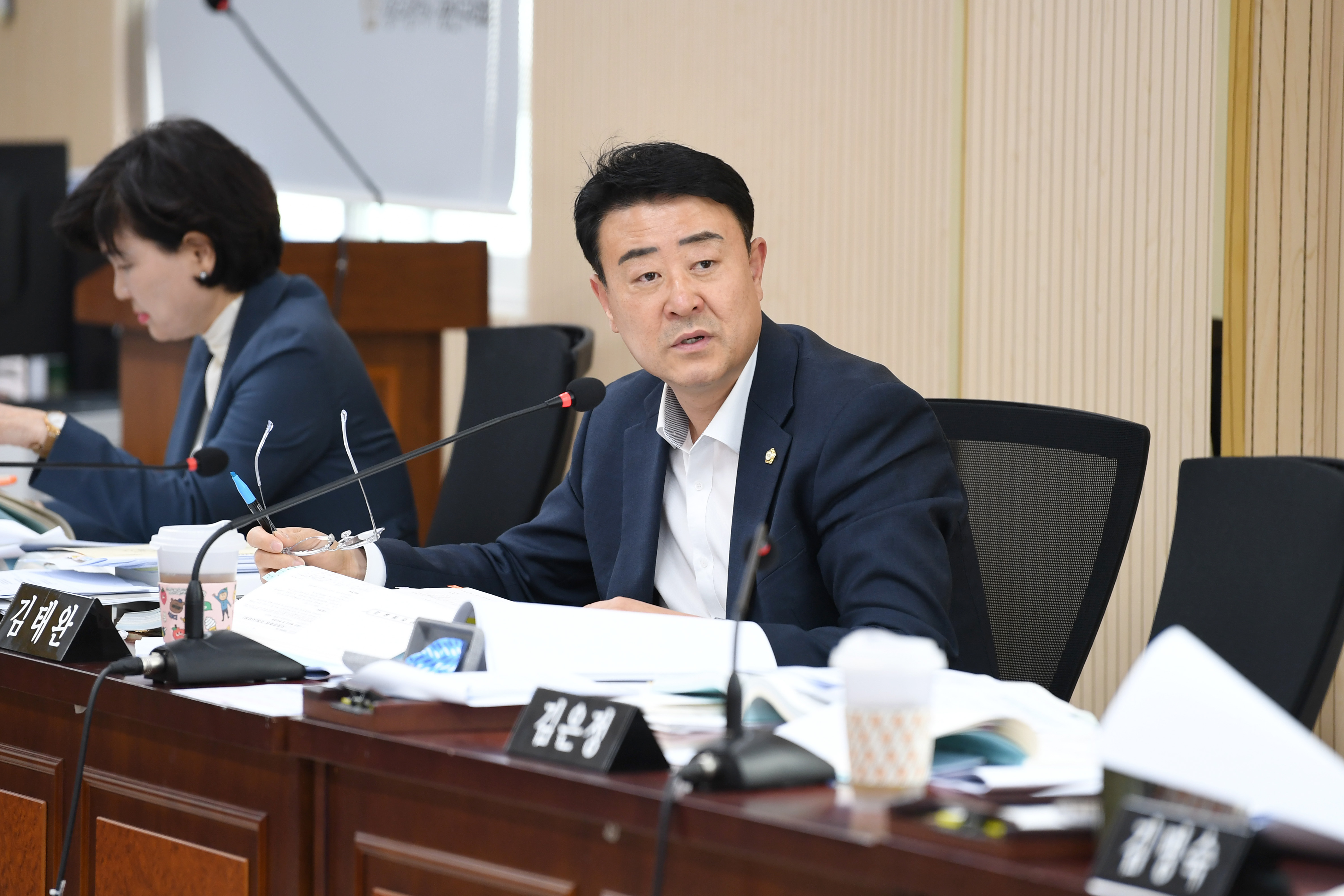 제296회 임시회 예산결산특별위원회 회의 첨부이미지 : 20250507 제296회 임시회 예산결산특별위원회 회의('25 제1차 추경 심사) (4).jpg