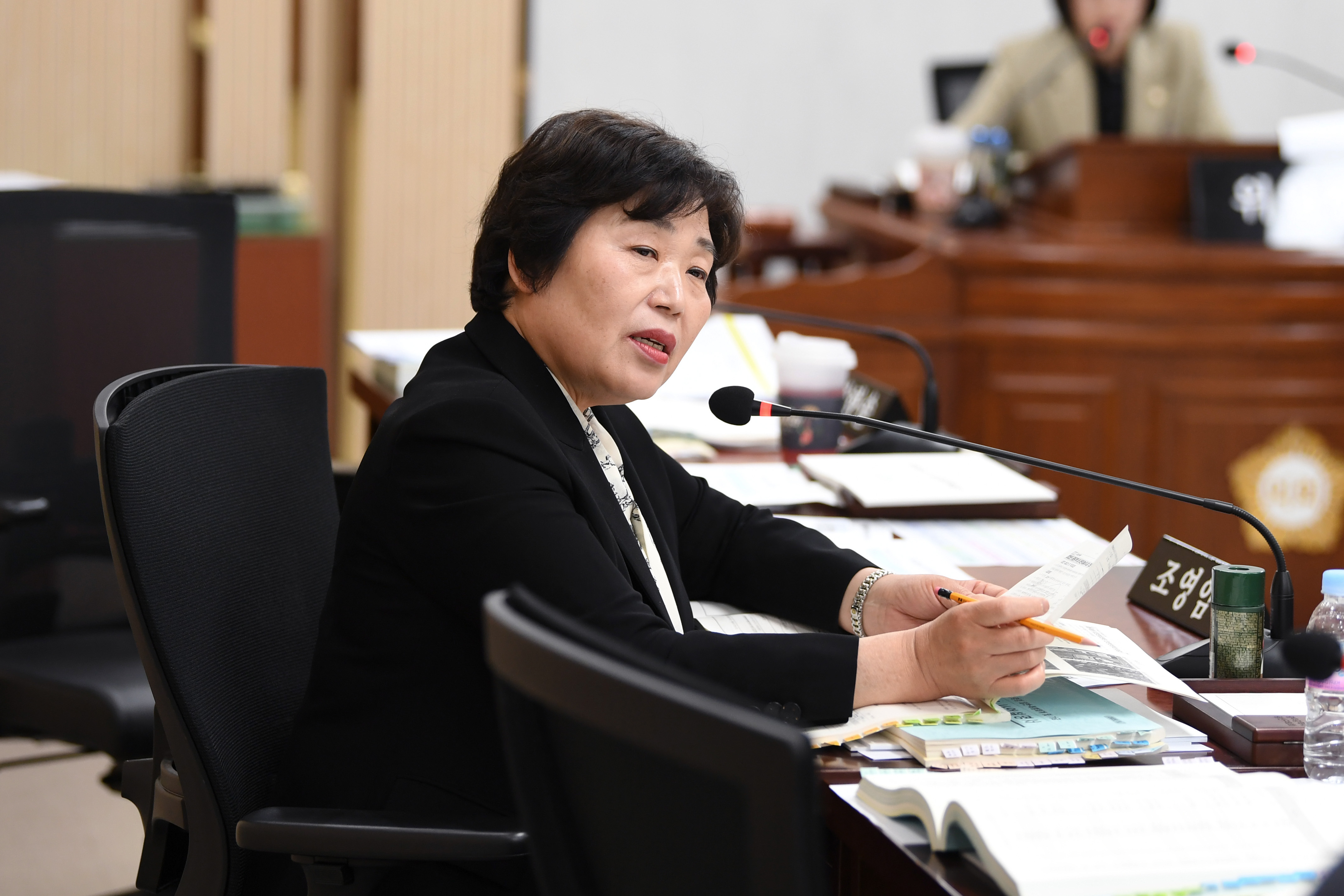 제296회 임시회 예산결산특별위원회 회의 첨부이미지 : 20250507 제296회 임시회 예산결산특별위원회 회의('25 제1차 추경 심사) (45).jpg