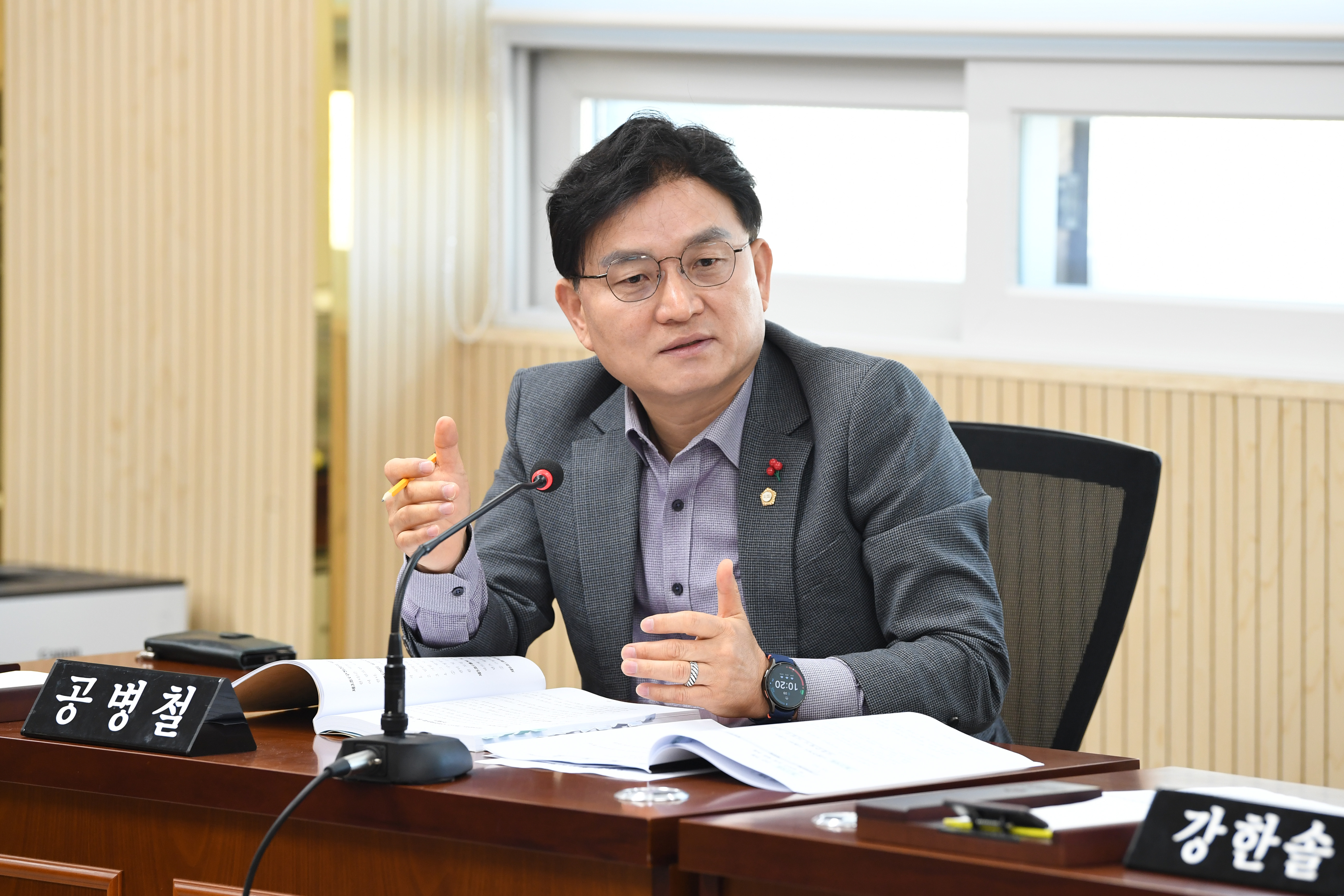 제301회 제2차 정례회 시민안전위원회 회의 첨부이미지 : 20251209 제301회 제2차정례회 시민안전위원회 회의(안건심사) (27).jpg