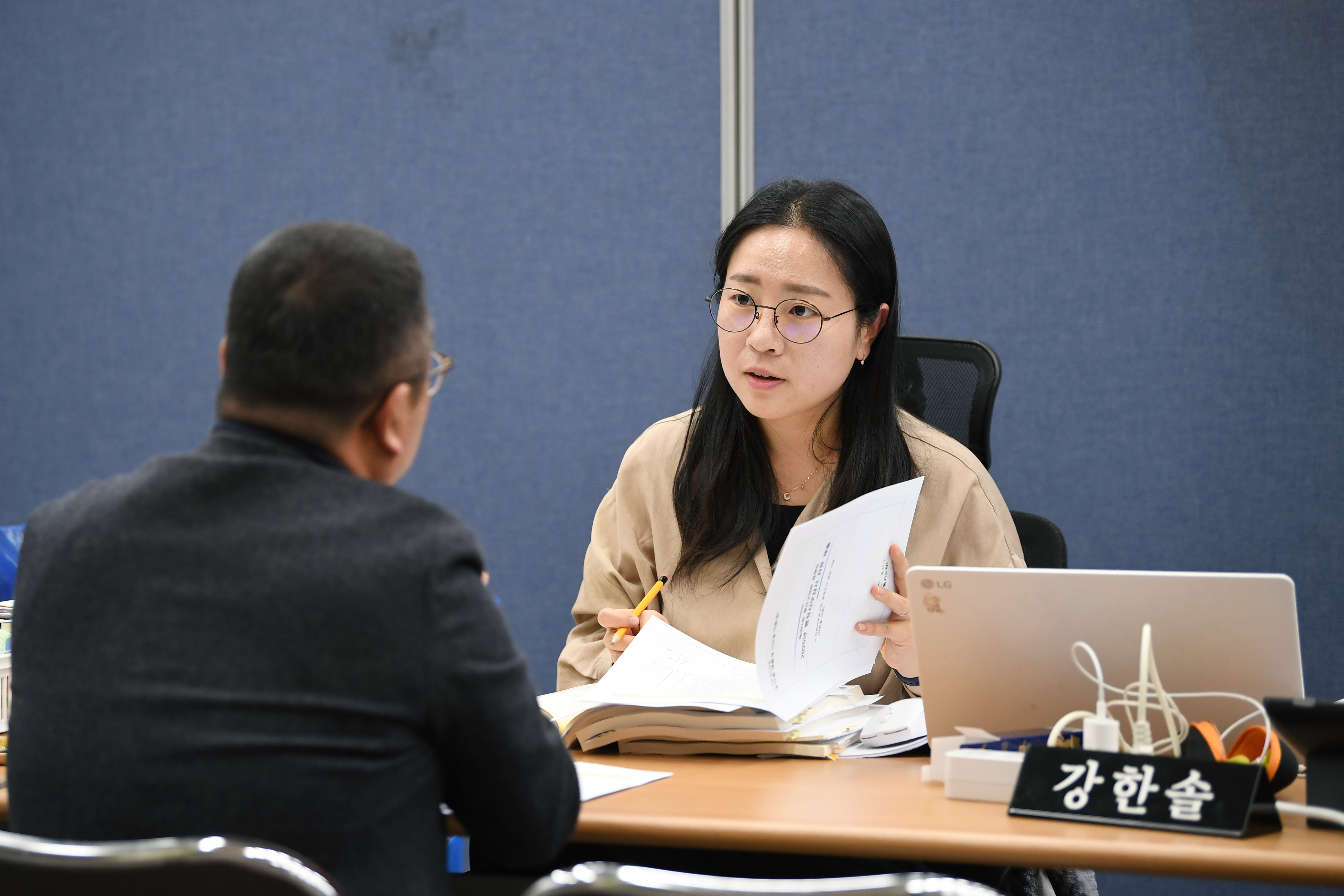 2025년도 행정사무감사 시민안전위원회 2일차 첨부이미지 : 20251128 2025년 행정사무감사 2일차 (9).jpg