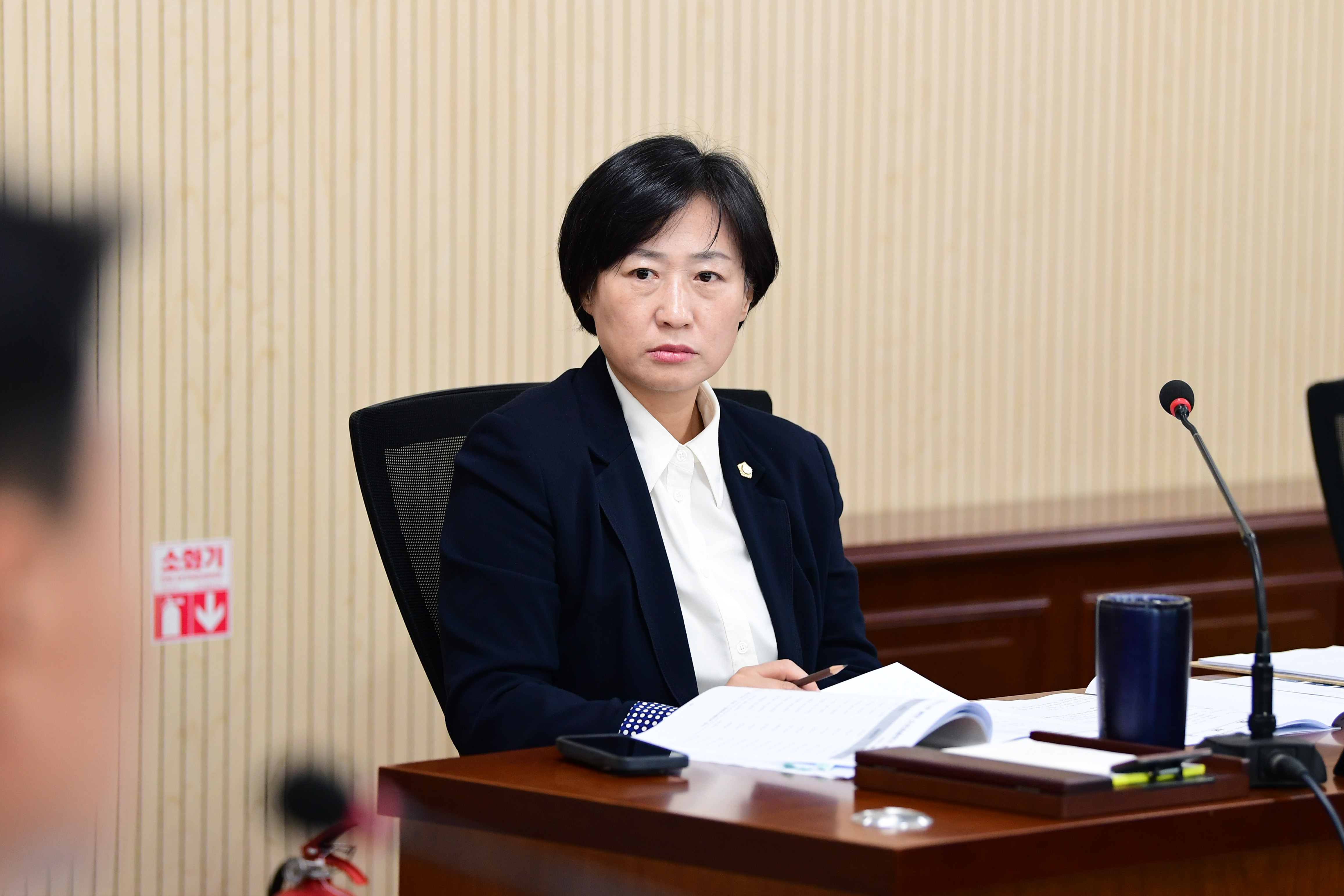 제300회 임시회 시민안전위원회 회의 첨부이미지 : 20251023 제300회 임시회 시민안전위원회 회의(안건심사) (7).jpg