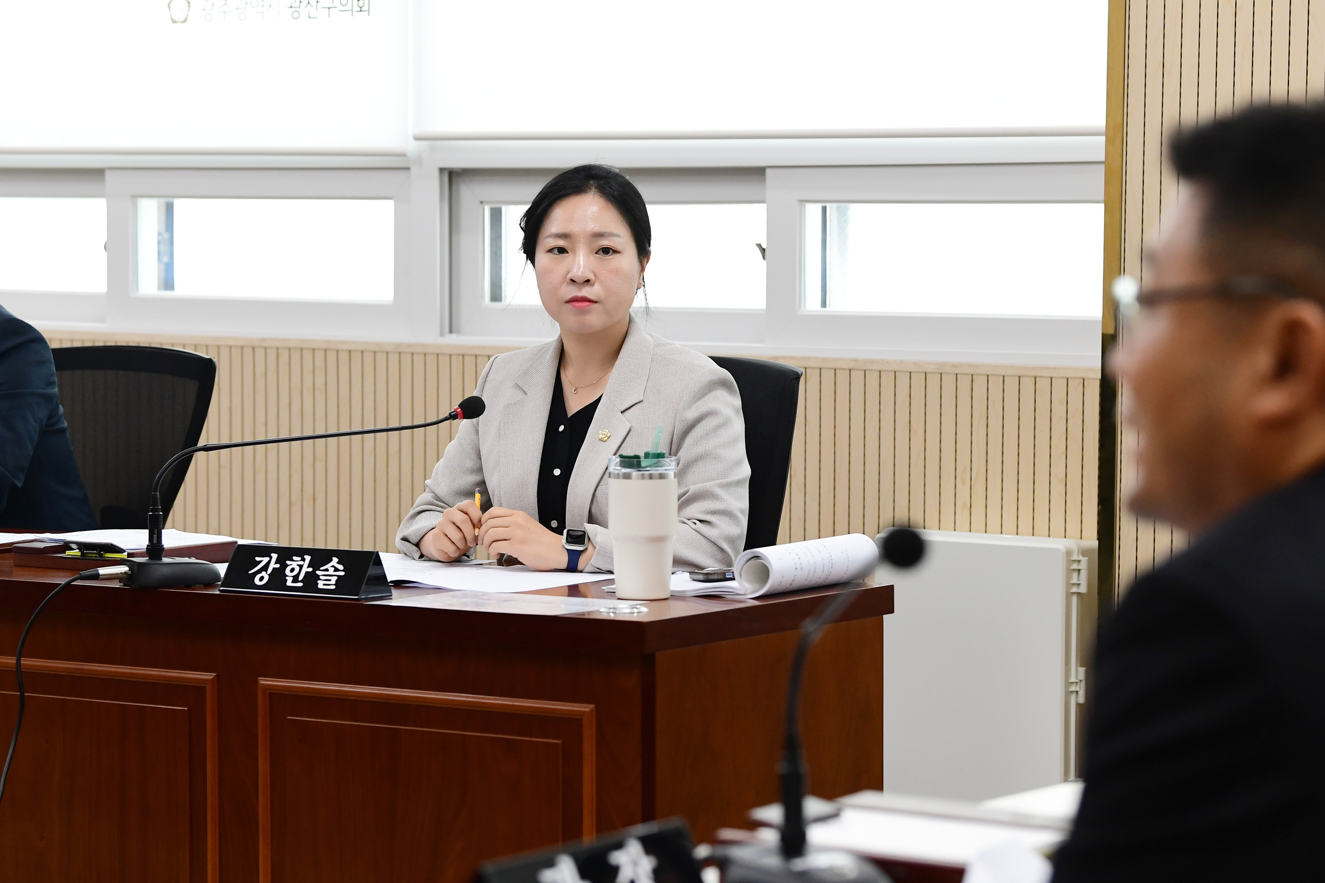 제300회 임시회 시민안전위원회 회의 첨부이미지 : 20251023 제300회 임시회 시민안전위원회 회의(안건심사) (10).jpg