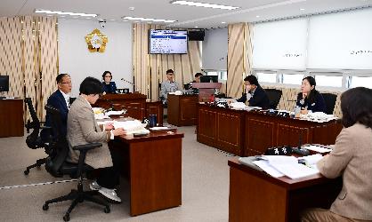 제300회 임시회 시민안전위원회 회의 