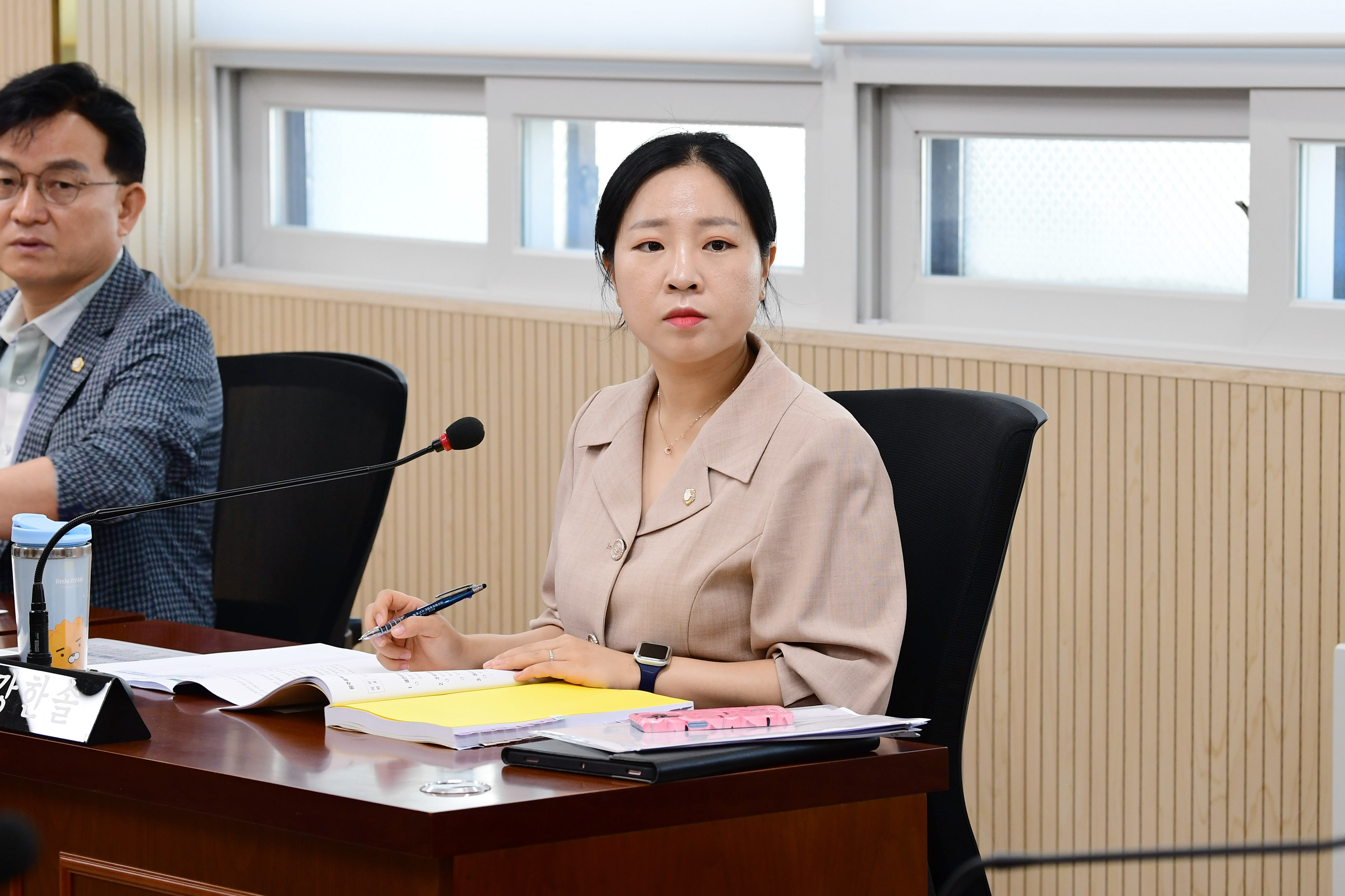 제299회 임시회 시민안전위원회 회의 첨부이미지 : 20250905 제299회 임시회 시민안전위원회 회의(안건심사) (9).jpg