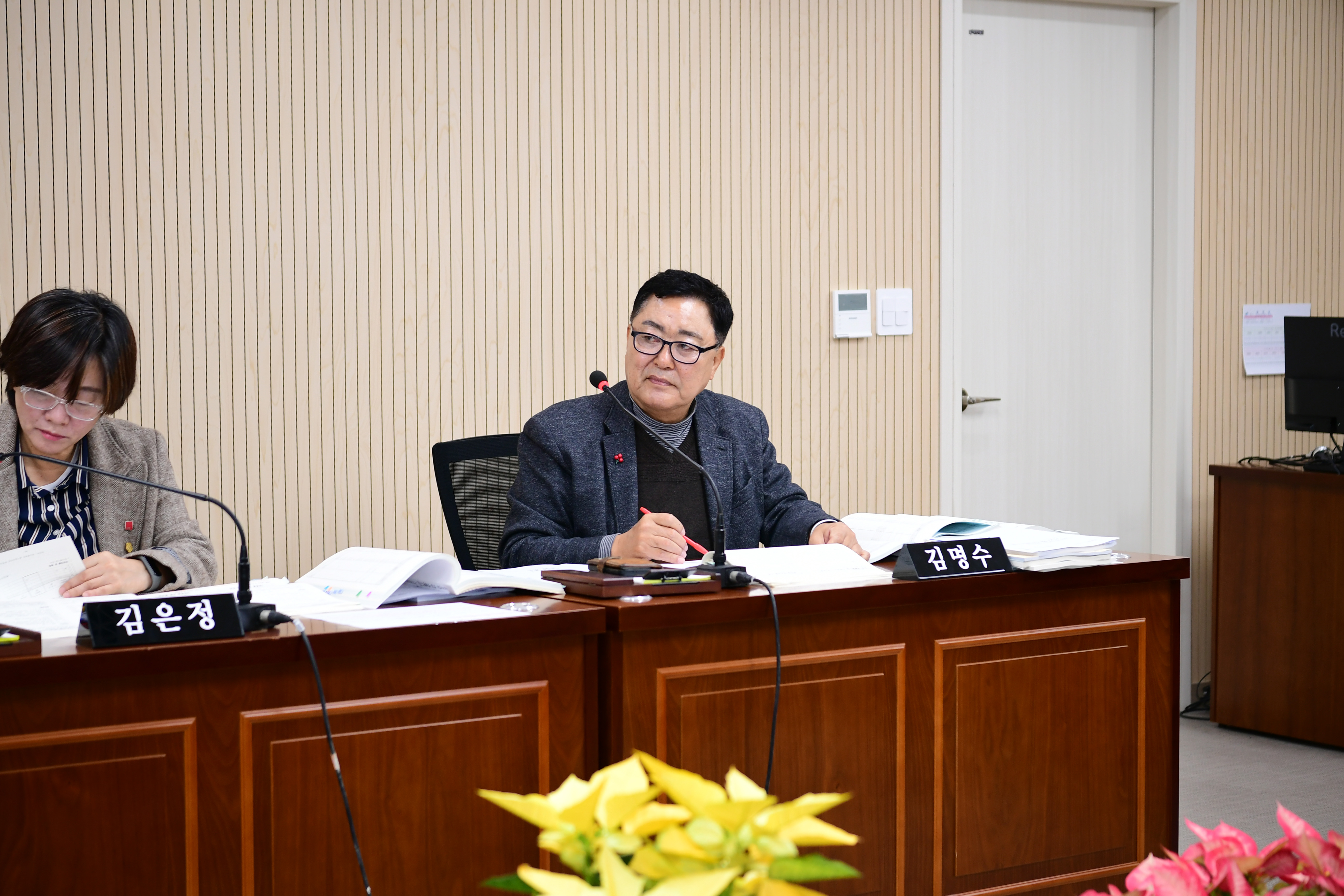 제284회 제2차 정례회 시민안전위원회 회의 첨부이미지 : 20231212 제284회 제2차정례회 시민안전위원회 회의('24 예산안 예비심사) (3).jpg