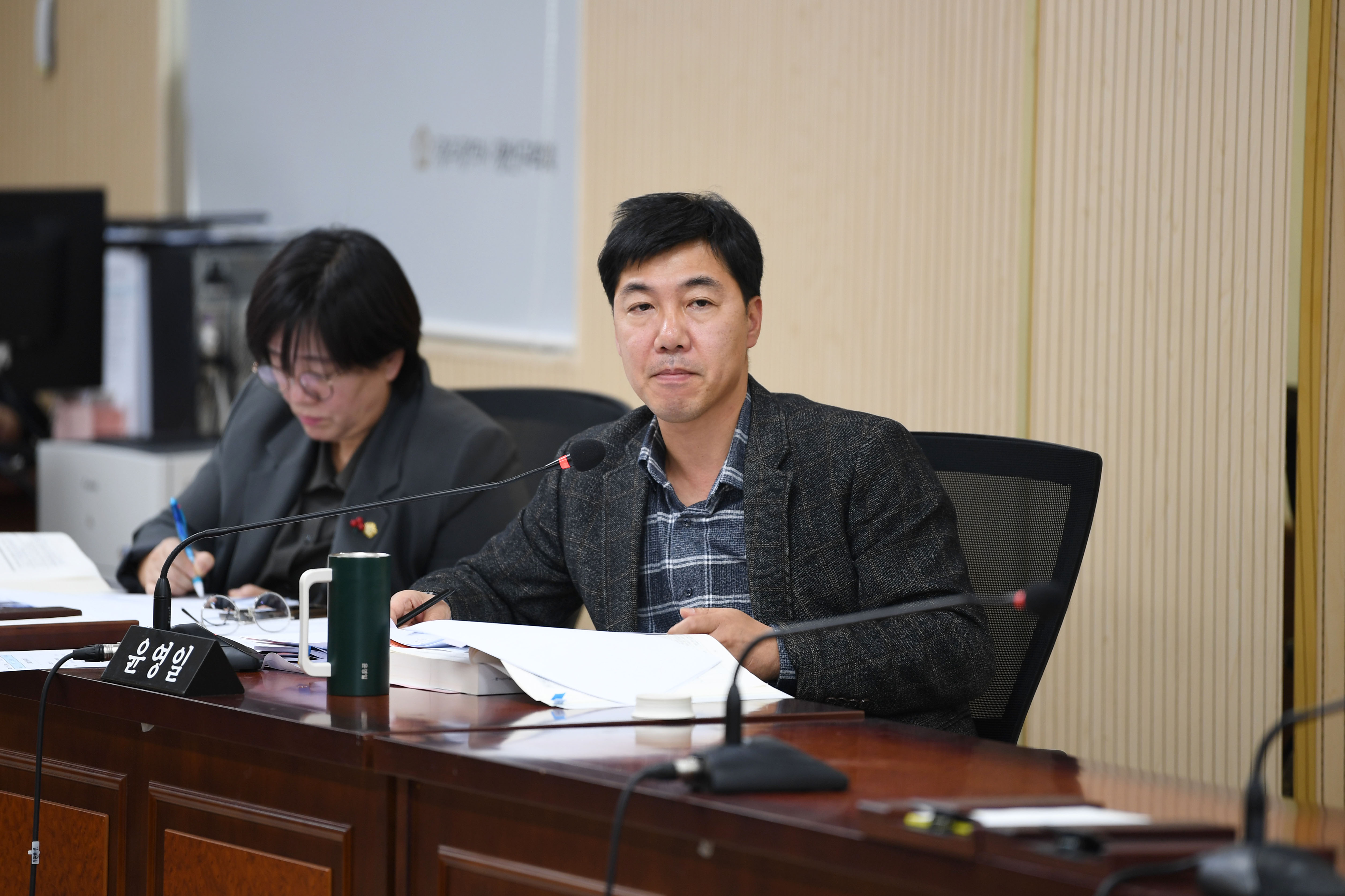 2024년도 행정사무감사 행정자치위원회 5일차 첨부이미지 : 20241205 2024년도 행정사무감사 행정자치위원회 5일차(강평) (18).jpg