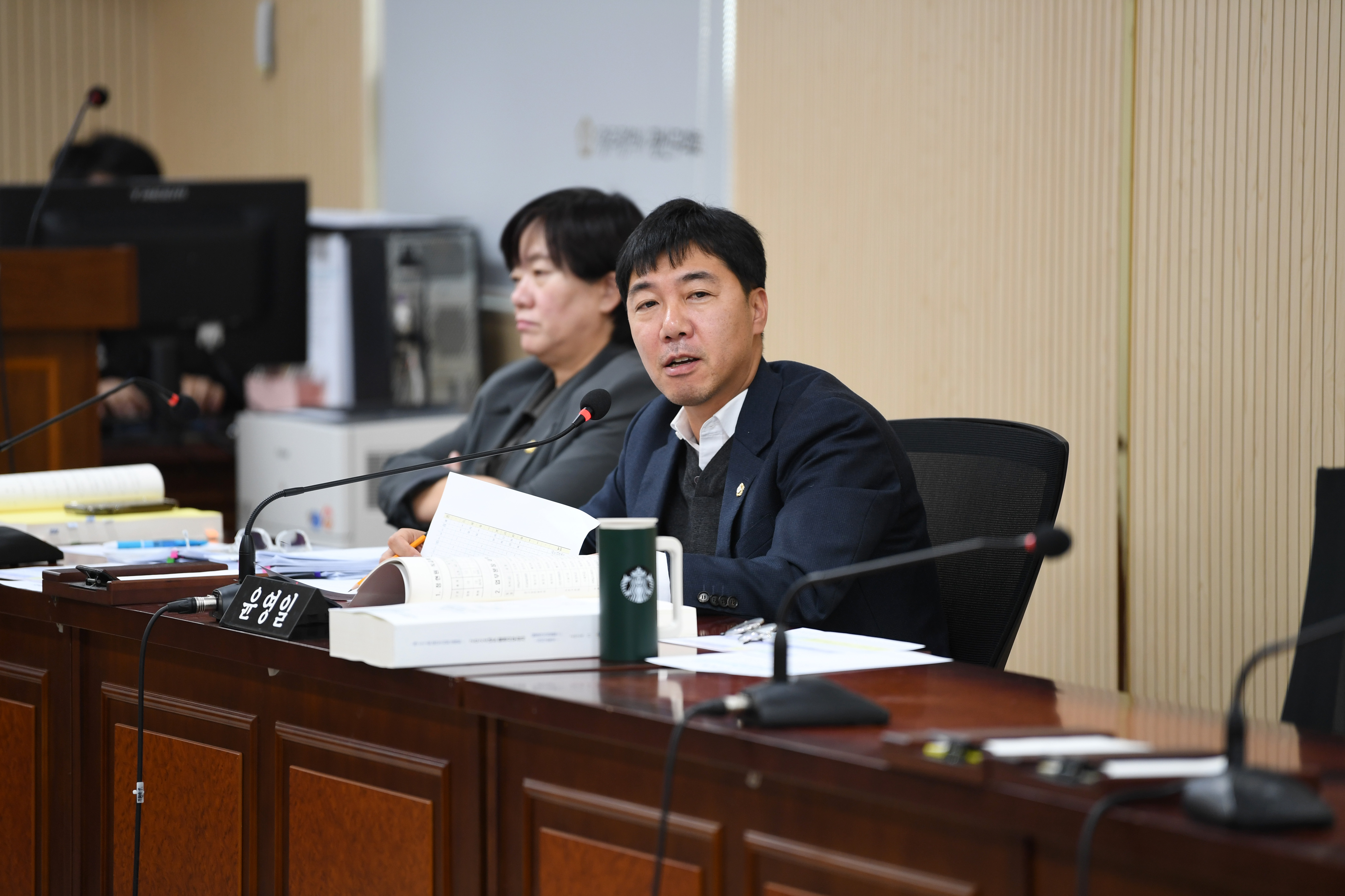 2024년도 행정사무감사 행정자치위원회 4일차 첨부이미지 : 20241203 2024년도 행정사무감사 행정자치위원회 4일차 (2).jpg