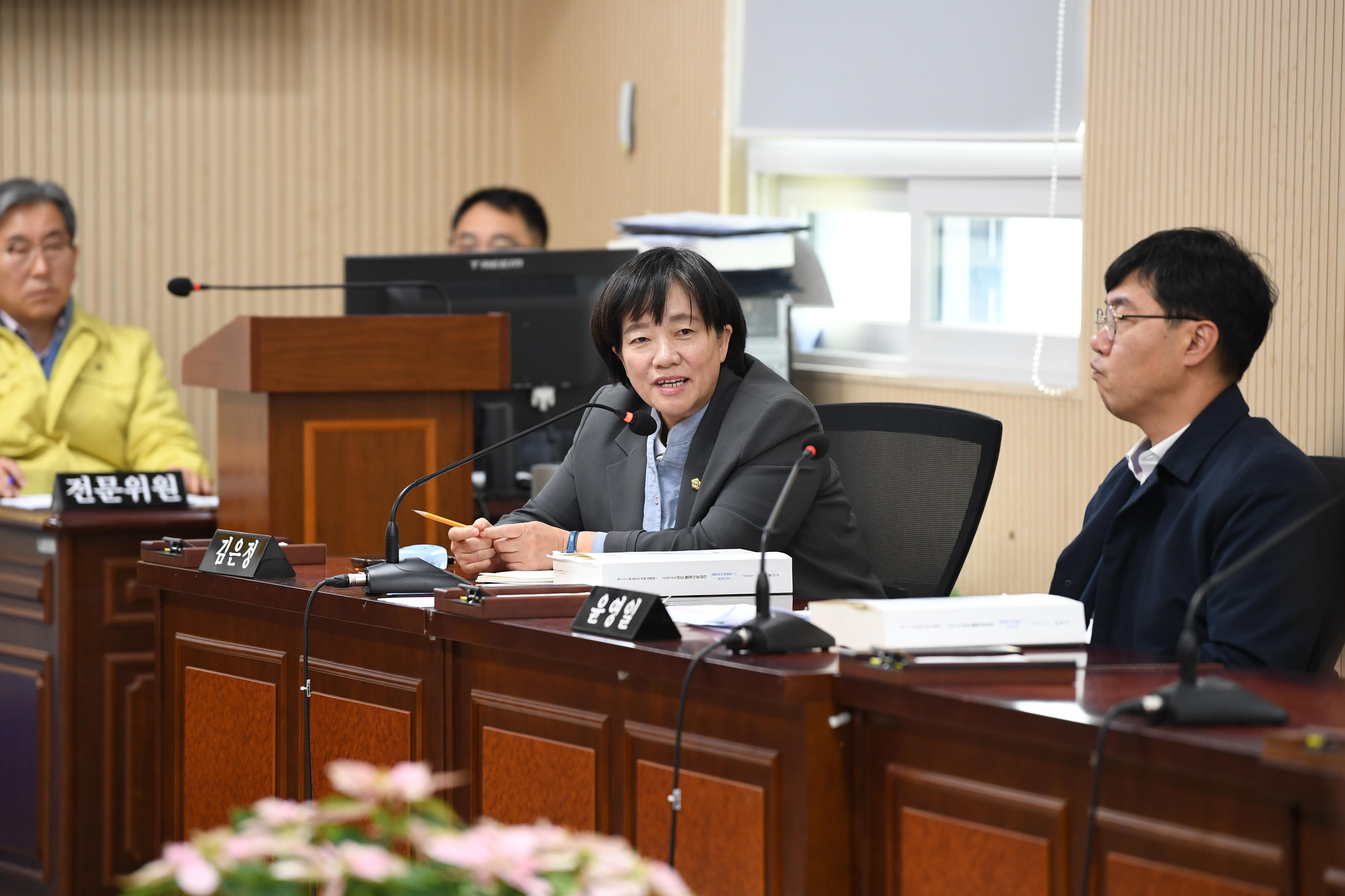 2025년도 행정사무감사 행정자치위원회 6일차 첨부이미지 : 20251204 2025년 행정사무감사 6일차(강평) (48).jpg