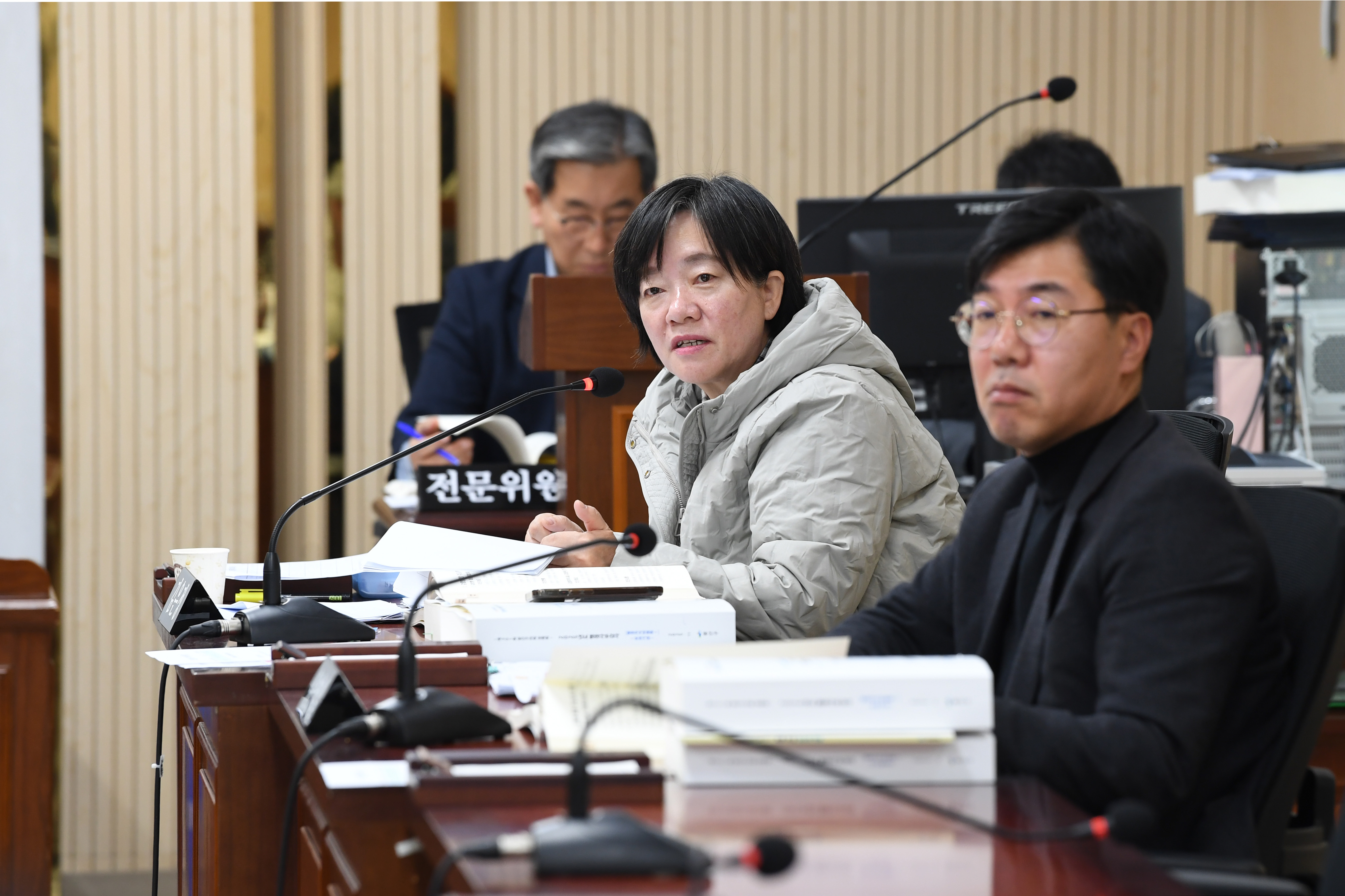 2025년도 행정사무감사 행정자치위원회 5일차 첨부이미지 : 20251203 2025년 행정사무감사 5일차 (74).jpg