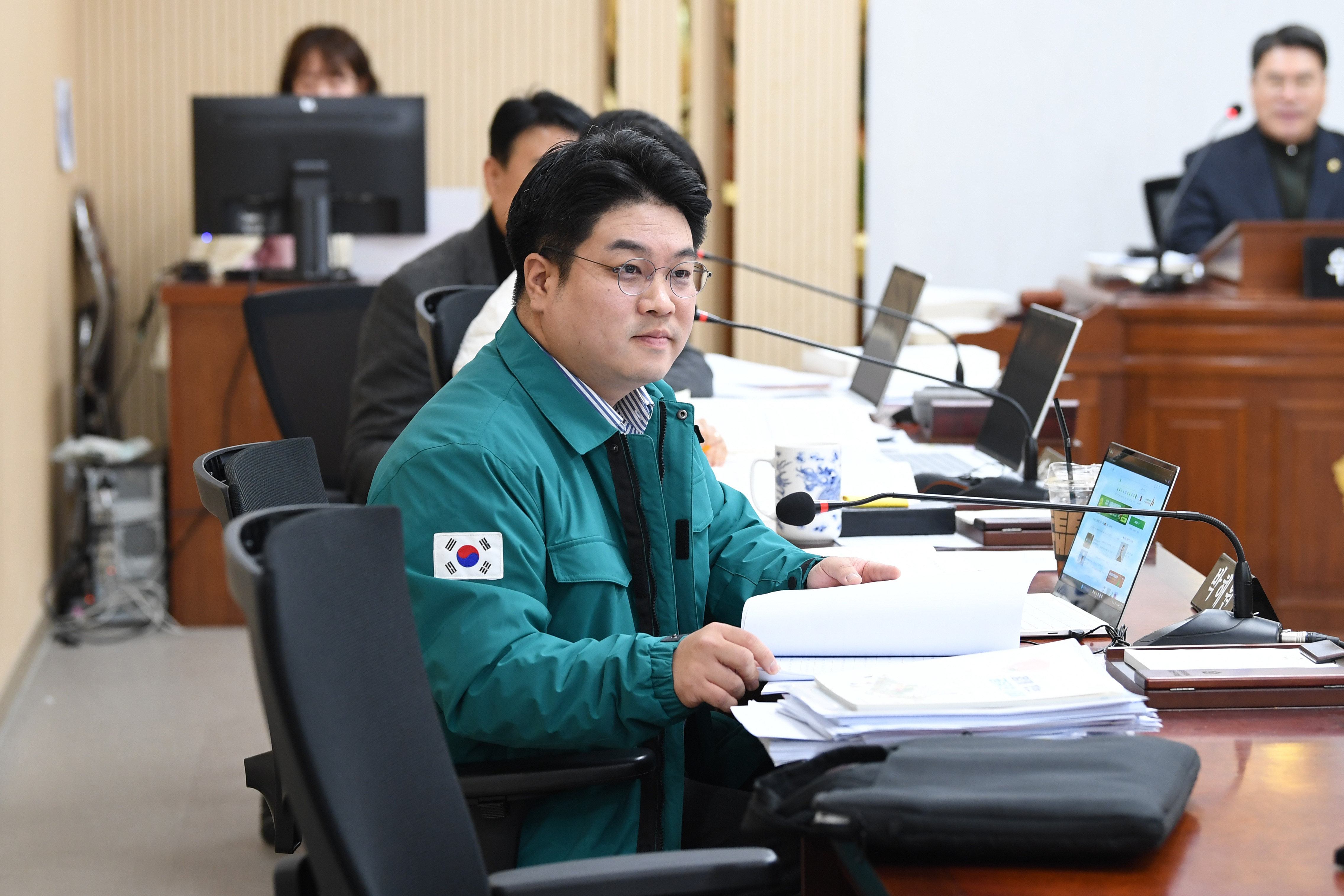 2025년도 행정사무감사 행정자치위원회 5일차 첨부이미지 : 20251203 2025년 행정사무감사 5일차 (102).jpg