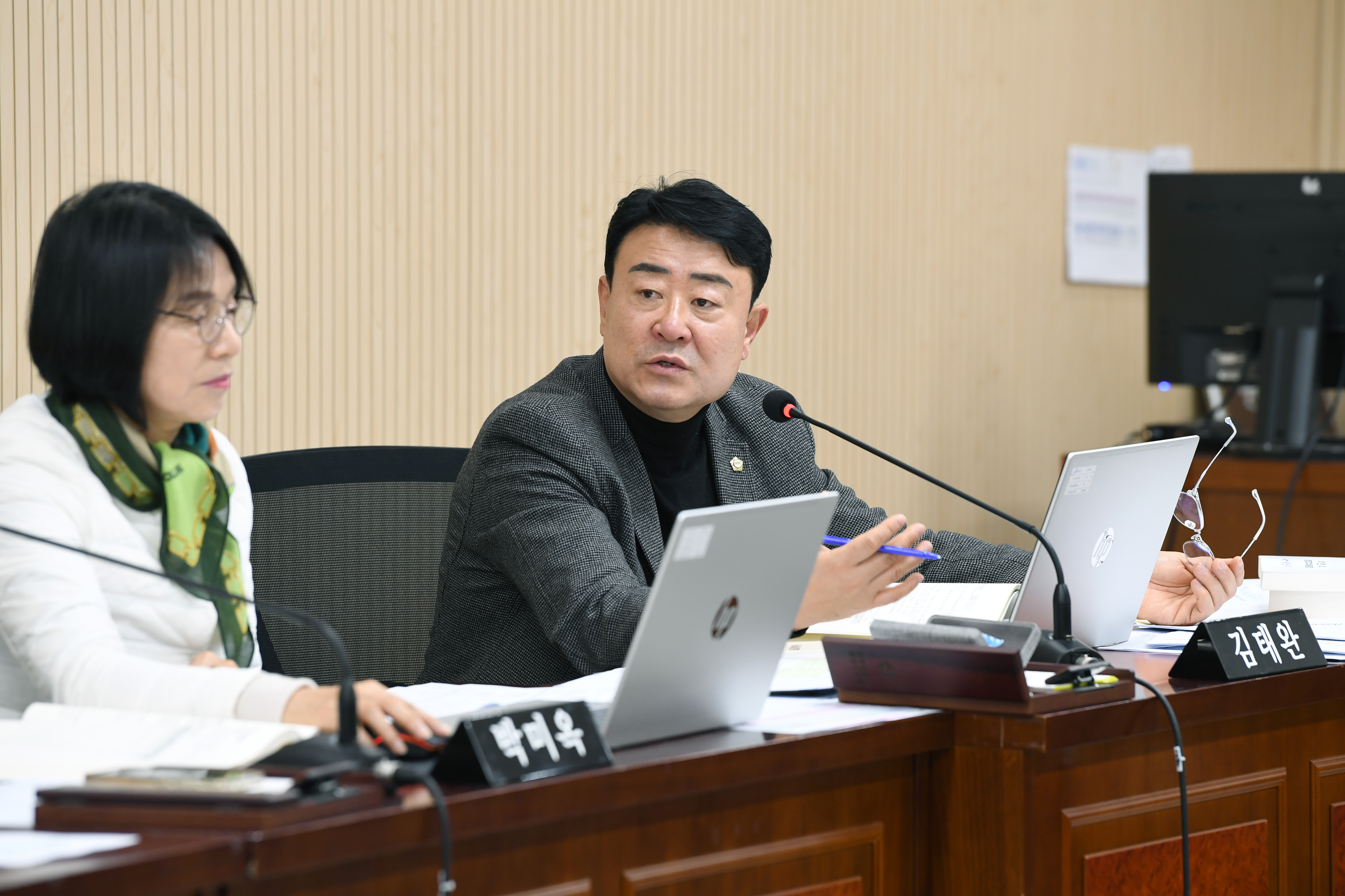 2025년도 행정사무감사 행정자치위원회 5일차 첨부이미지 : 20251203 2025년 행정사무감사 5일차 (65).jpg