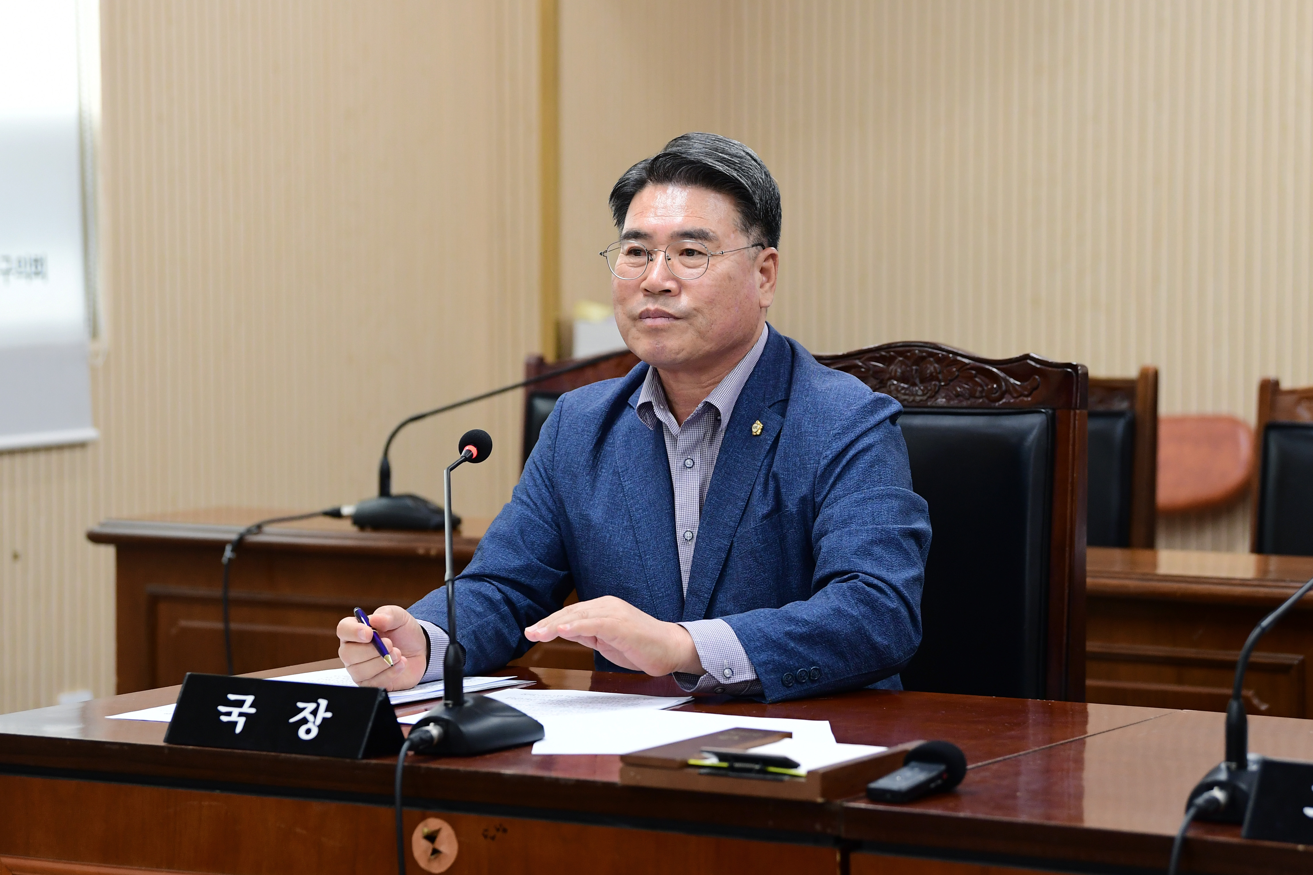 제300회 임시회 행정자치위원회 회의 첨부이미지 : 20251023 제300회 임시회 행정자치위원회 회의(안건심사) (29).jpg