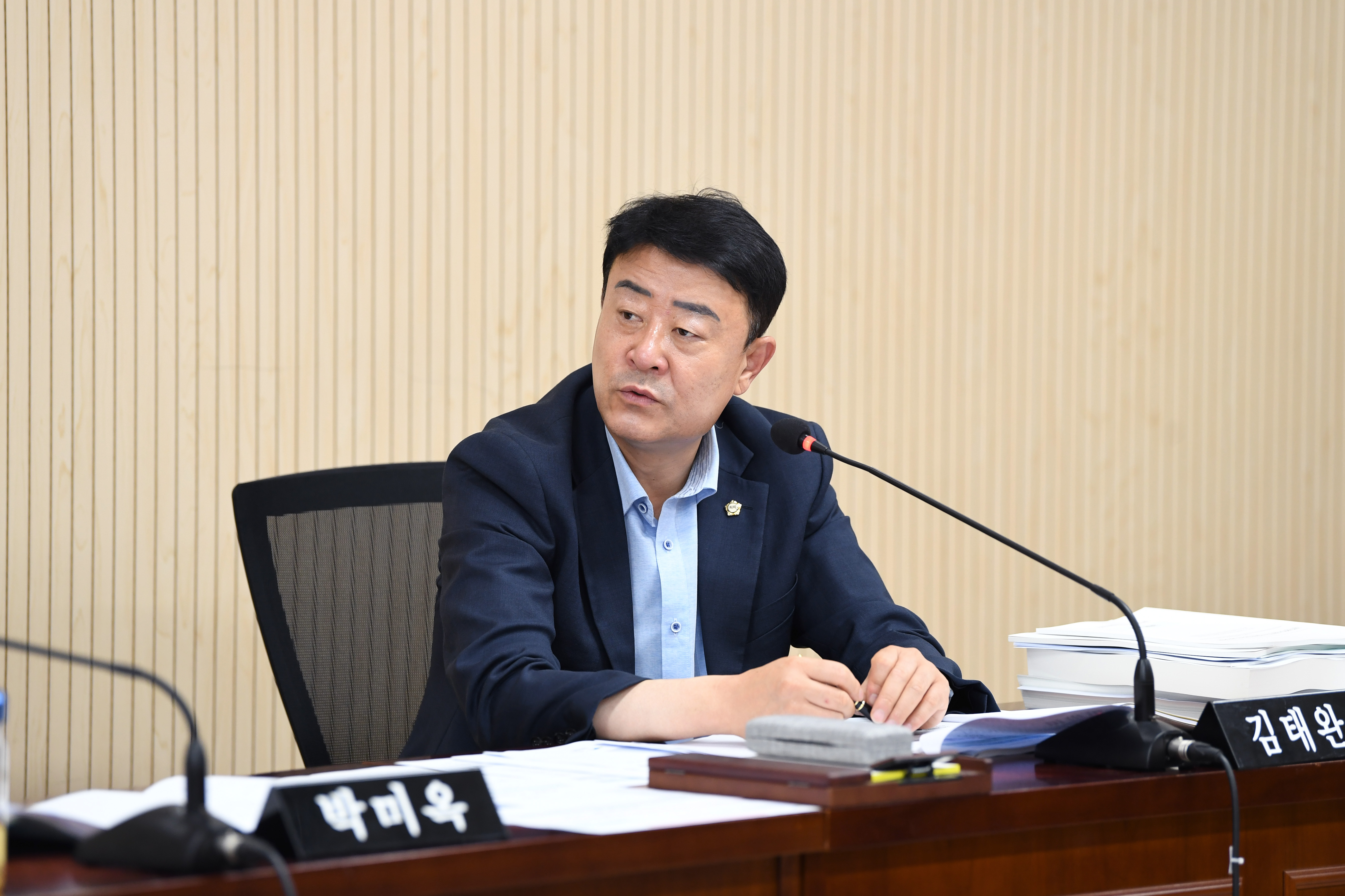 제297회 제1차 정례회 행정자치위원회 회의 첨부이미지 : 20250616 제297회 제1차정례회 행정자치위원회 회의(안건심사 및 _24 결산안 예비심사) (3).jpg