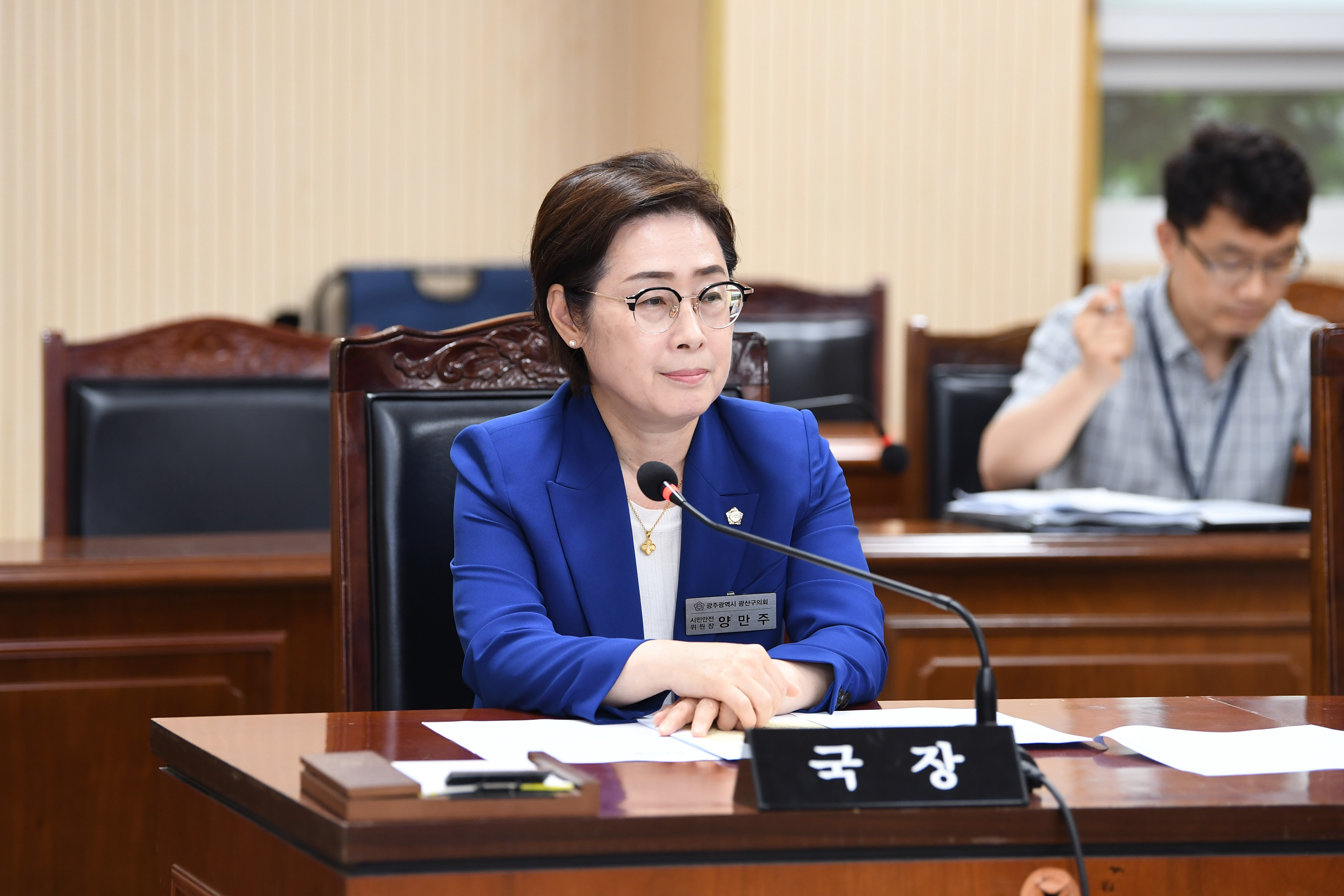 제297회 제1차 정례회 행정자치위원회 회의 첨부이미지 : 20250616 제297회 제1차정례회 행정자치위원회 회의(안건심사 및 _24 결산안 예비심사) (7).jpg