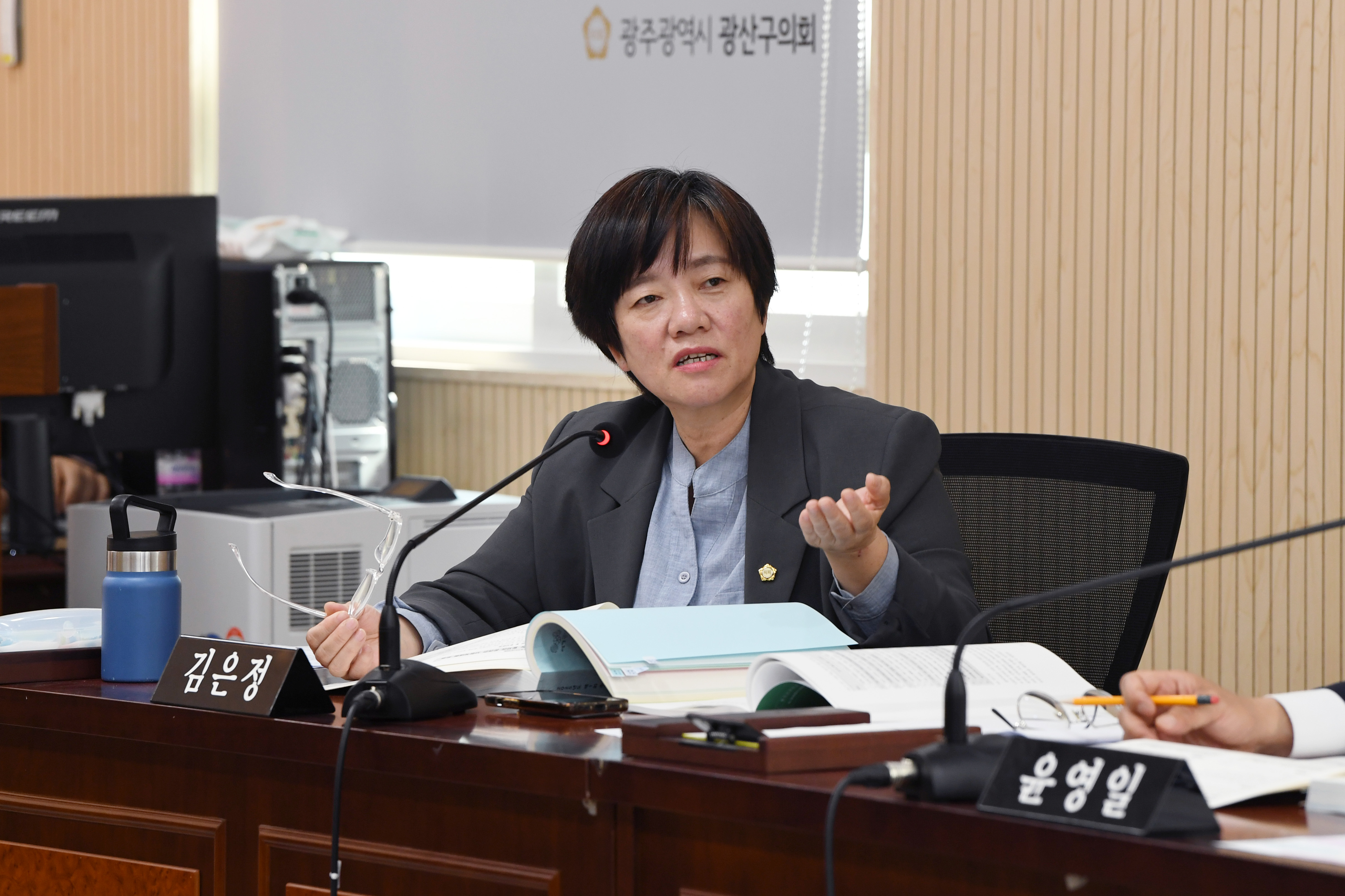 제296회 임시회 행정자치위원회 회의 첨부이미지 : 20250430 제296회 임시회 행정자치위원회 회의(안검심사 및 추경안 예비심사) (18).jpg