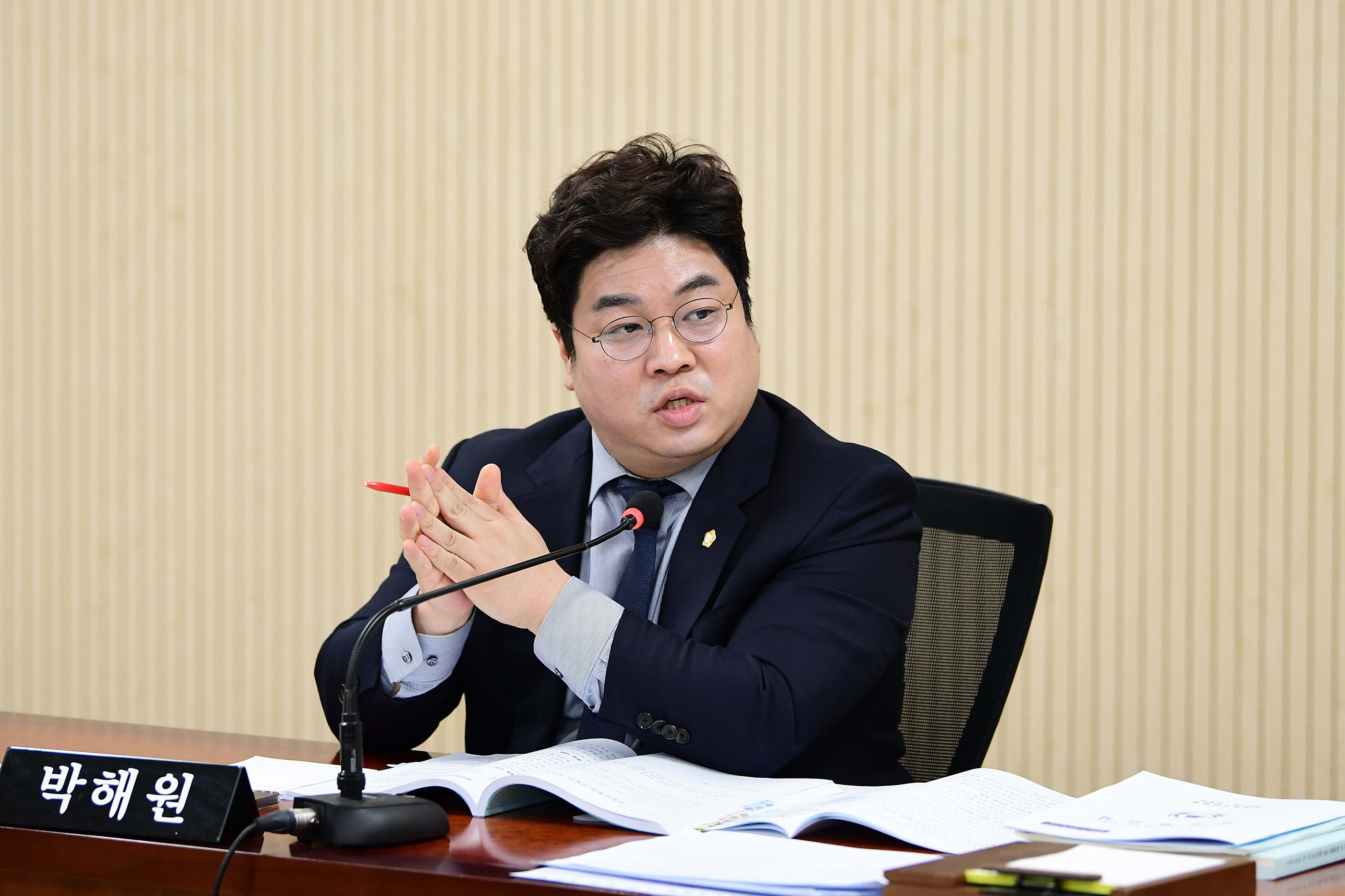 제286회 임시회 경제복지위원회 회의 첨부이미지 : 20240319 제286회 임시회 제1차 경제복지위원회 (27).JPG