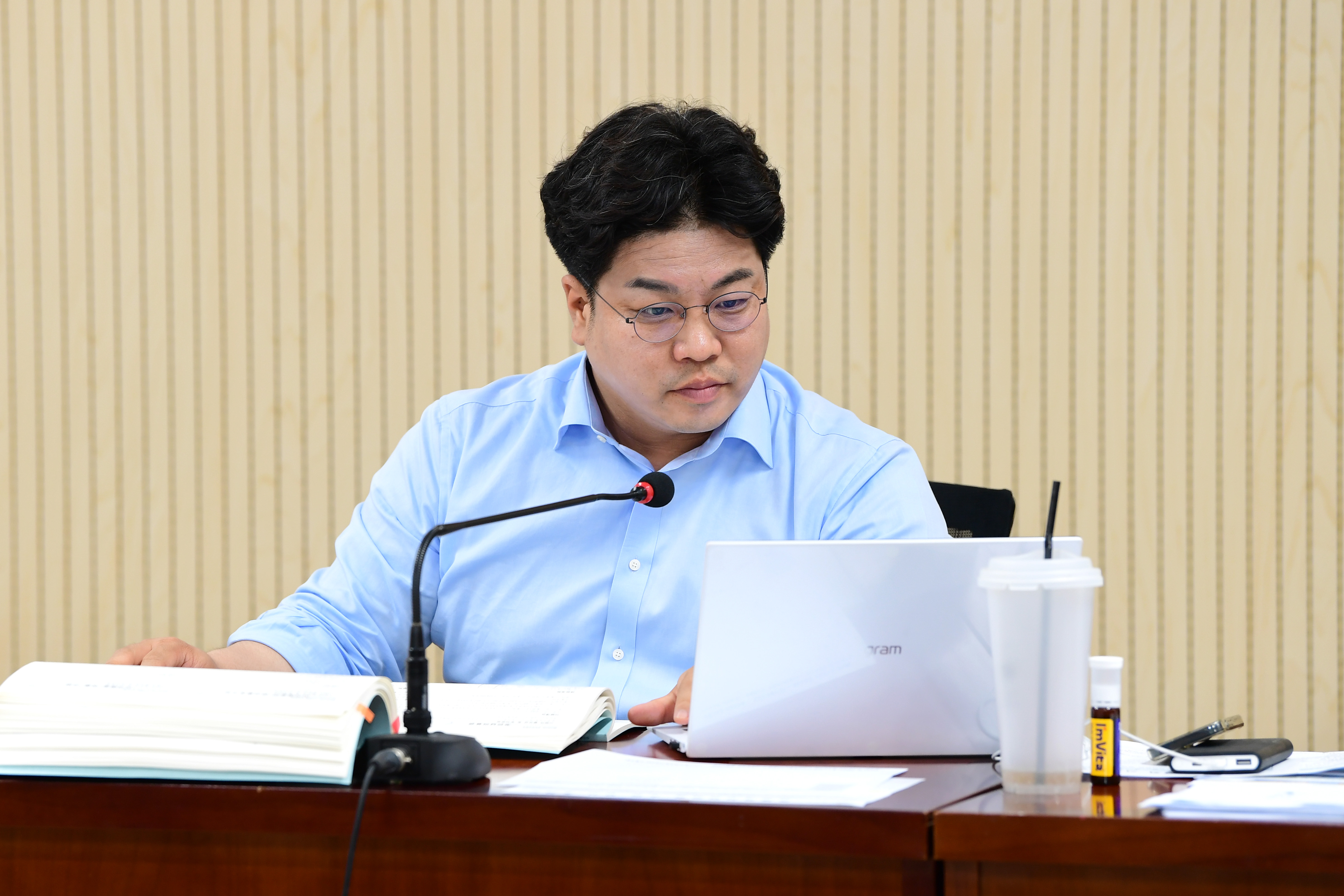 제288회 제1차 정례회 경제복지위원회 회의 첨부이미지 : 20240618 제288회 제1차정례회 경제복지위원회 회의(결산 및 추경 심사) (17).jpg