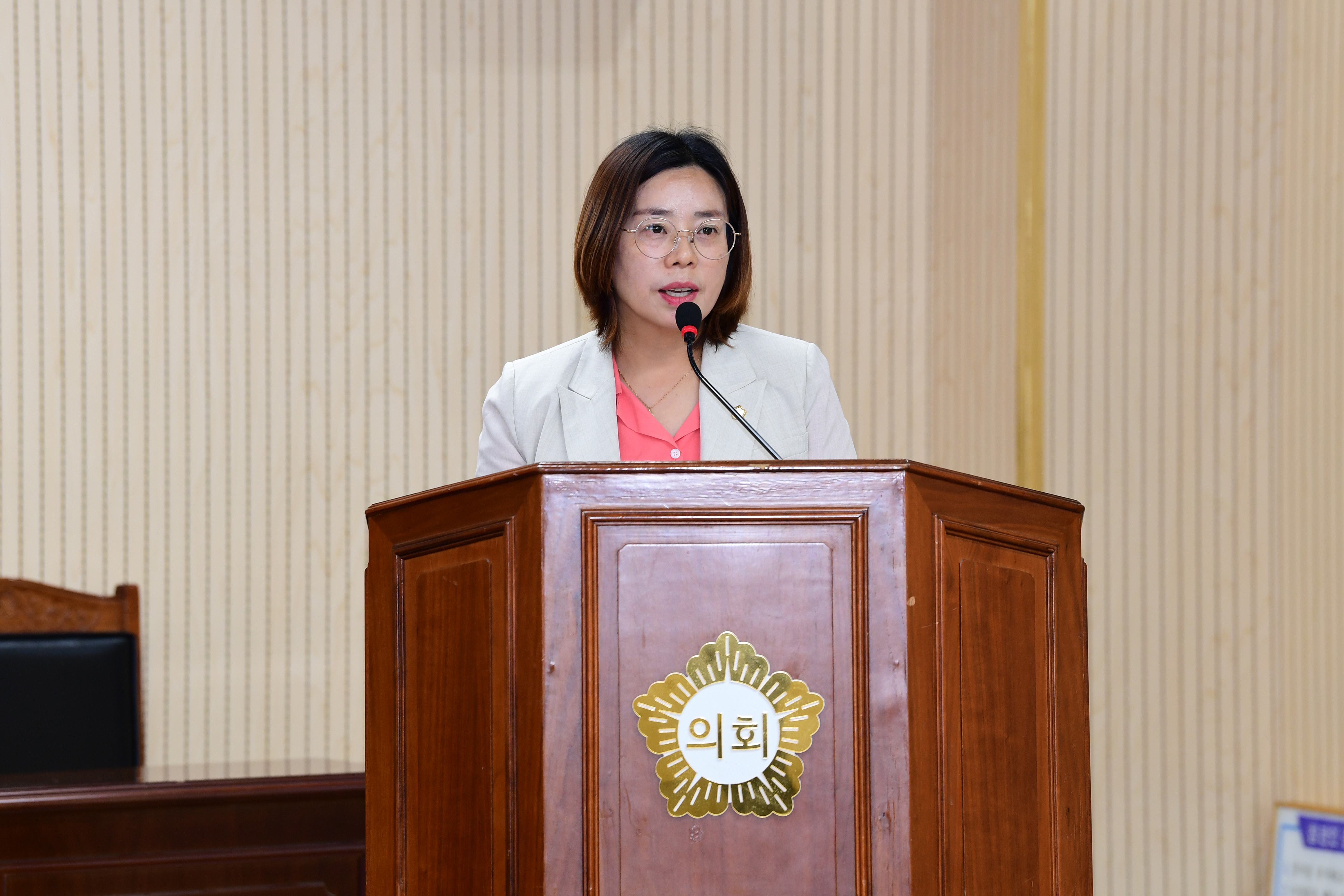 제288회 제1차 정례회 경제복지위원회 회의 첨부이미지 : 20240617 제288회 정례회 경제복지위원회 회의(안건심사) (57).jpg