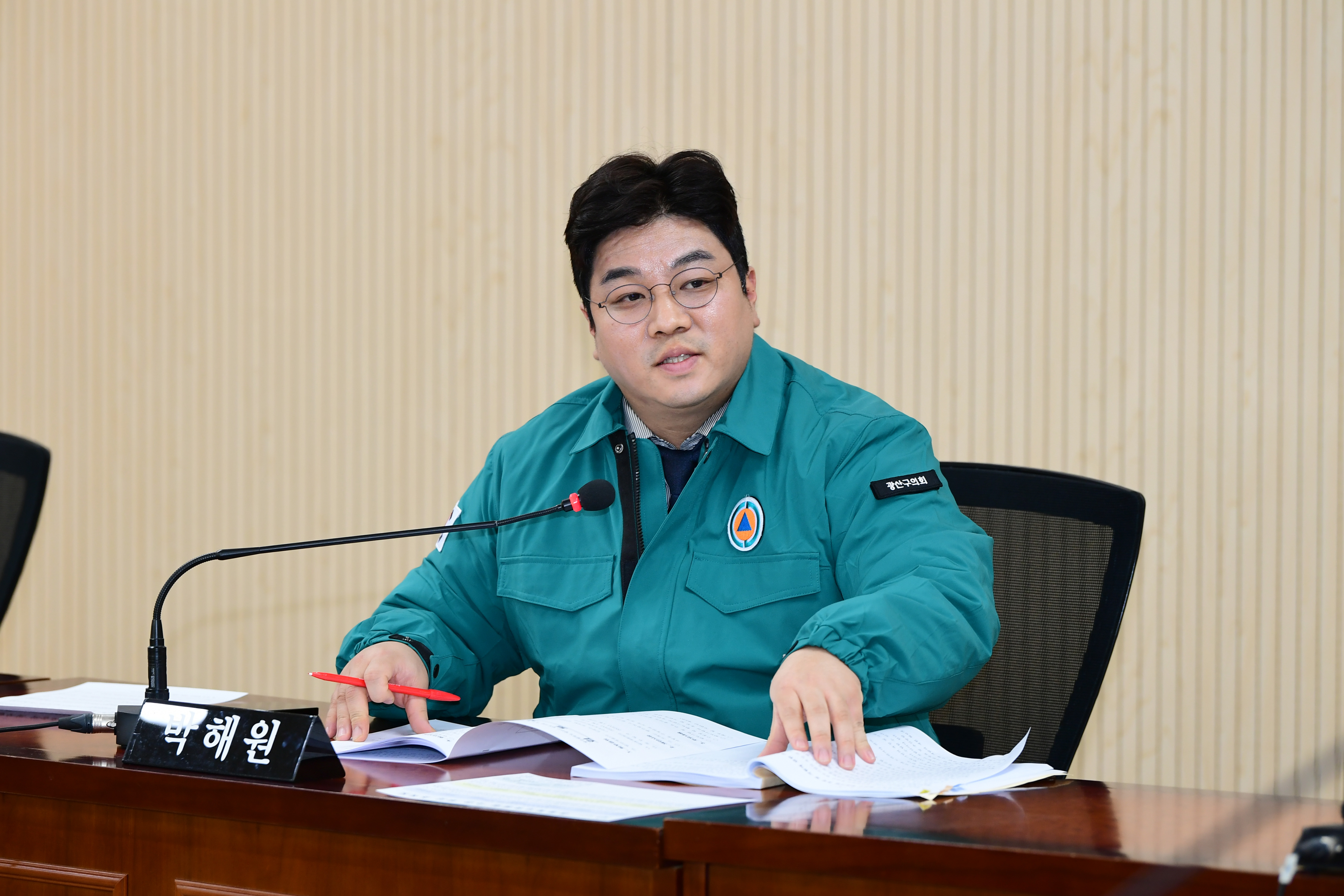 제285회 임시회 경제복지위원회 회의 첨부이미지 : 20240125 제285회 임시회 경제복지위원회 회의(안건심사) (15).jpg