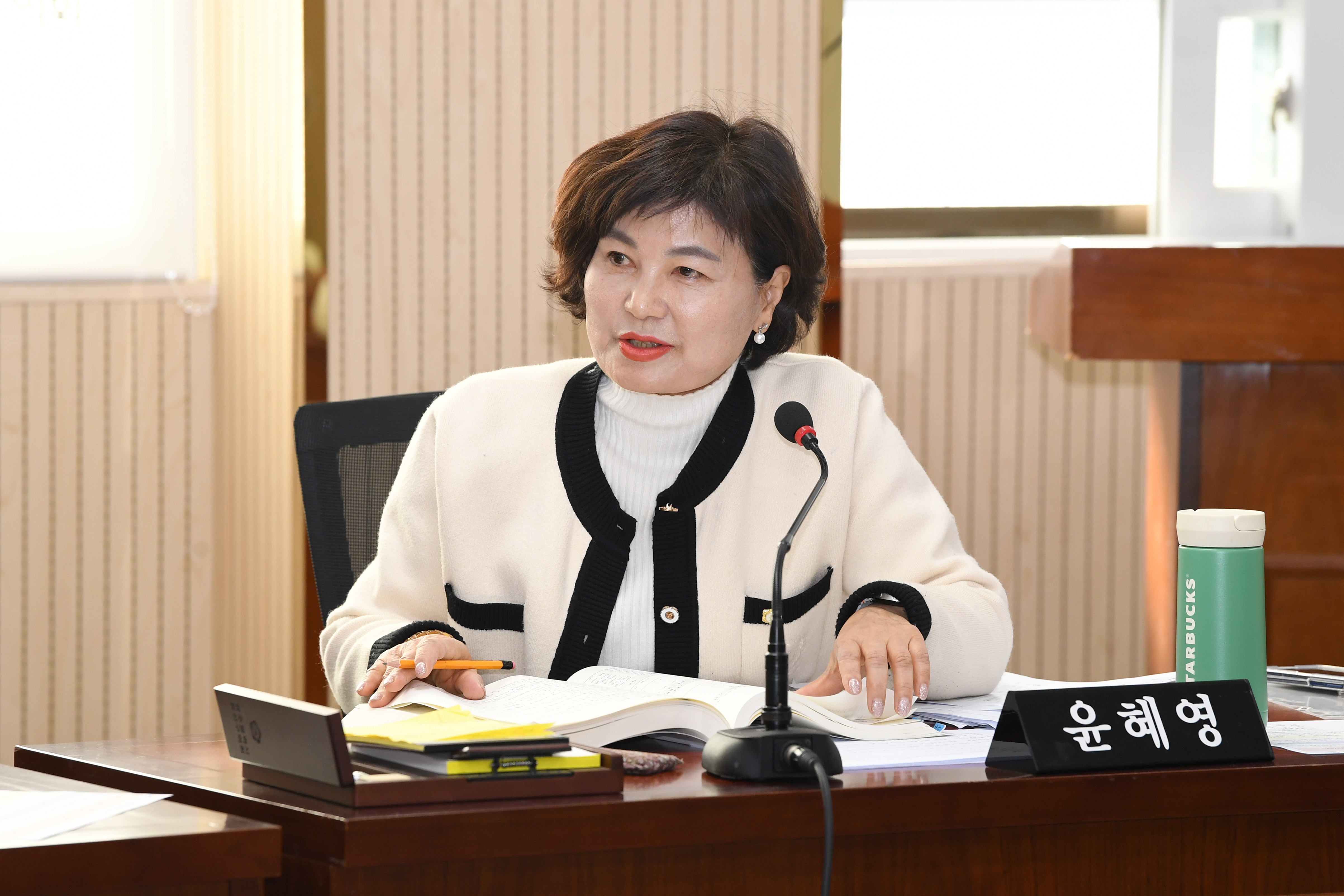 2025년도 행정사무감사 경제복지위원회 5일차 첨부이미지 : 20251203 2025년 행정사무감사 5일차 (37).jpg