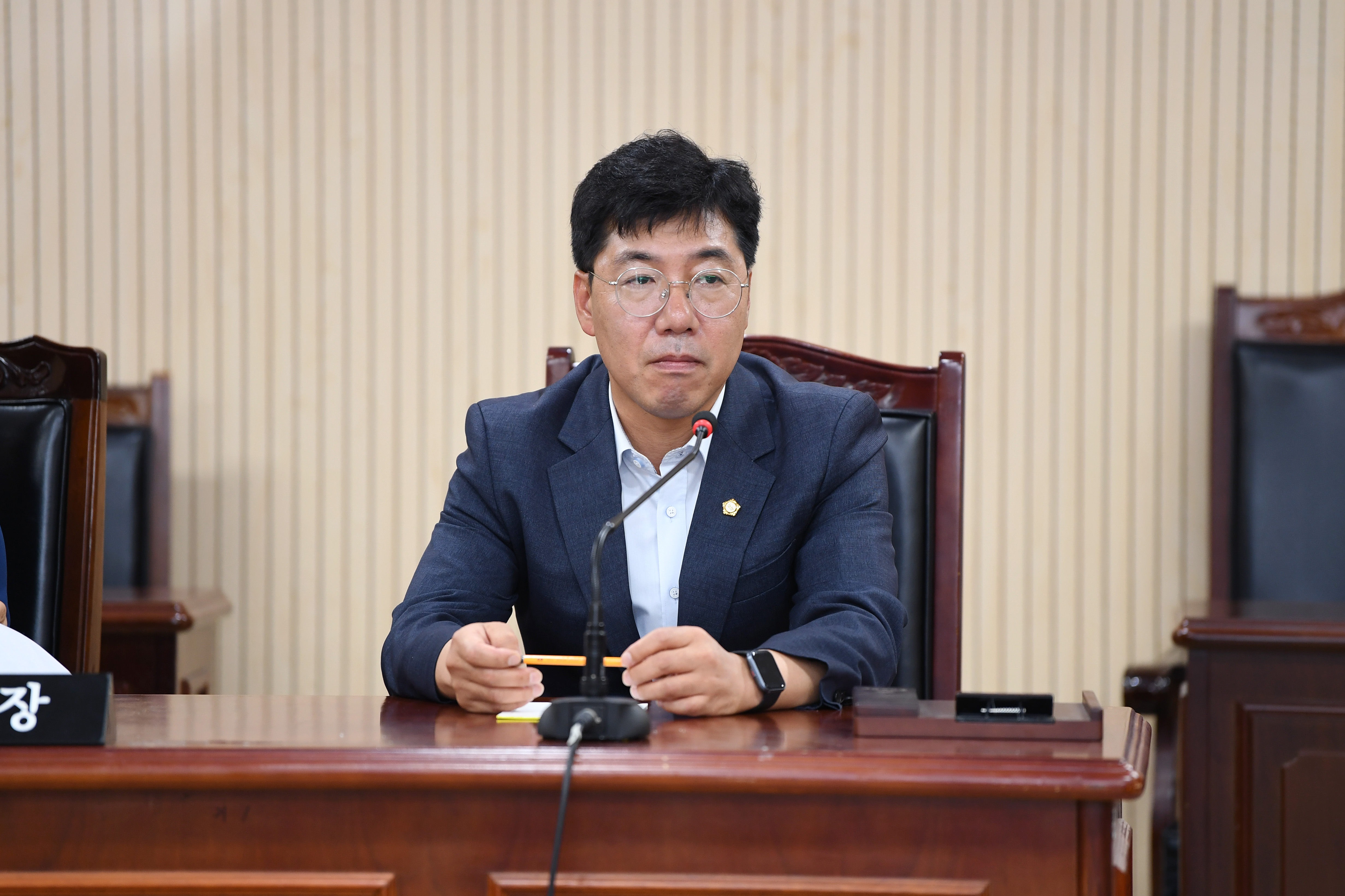 제297회 제1차 정례회 경제복지위원회 회의 첨부이미지 : 20250616 제297회 제1차정례회 경제복지위원회 회의(안건심사 및 _24 결산안 예비심사) (8).jpg