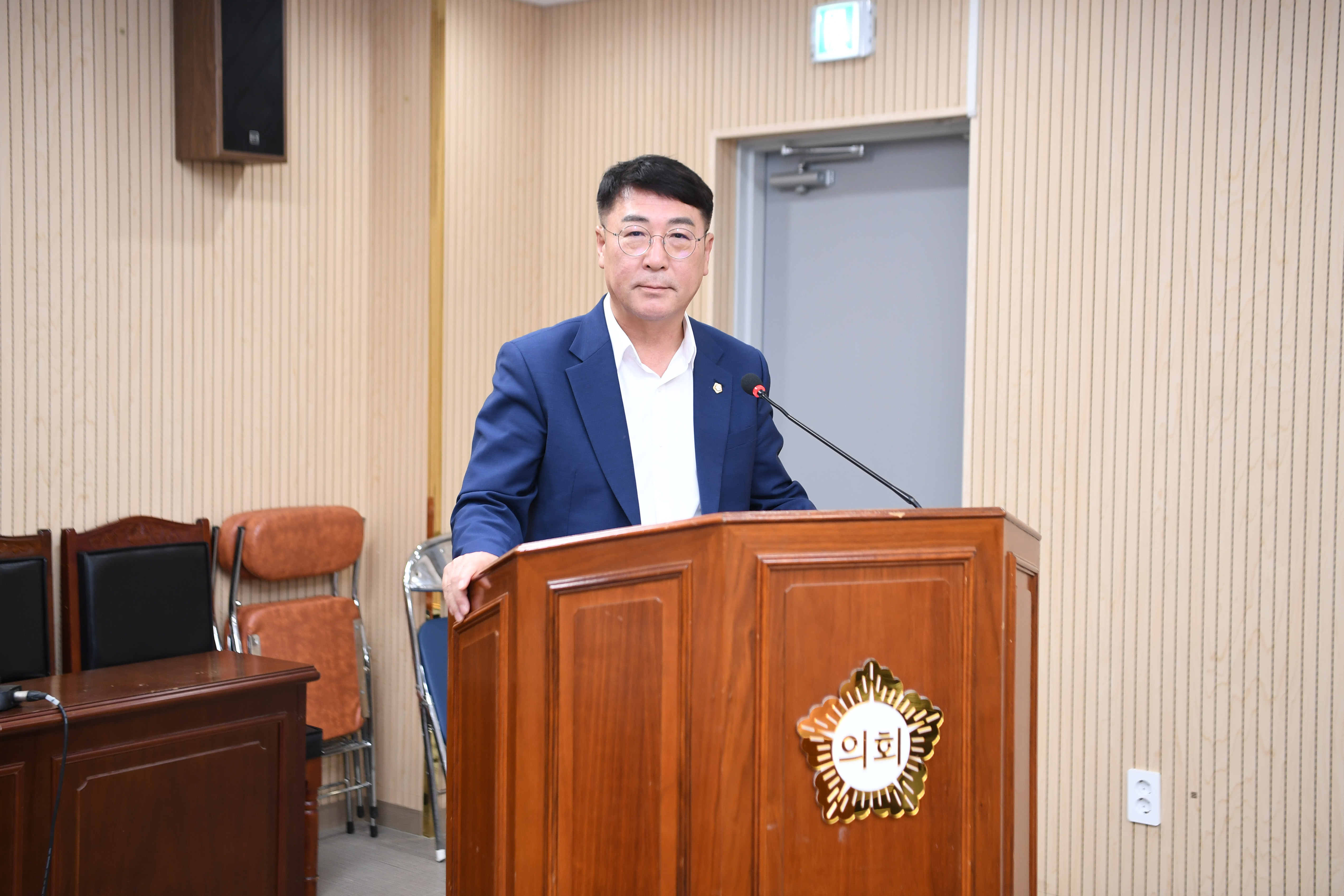 제297회 제1차 정례회 경제복지위원회 회의 첨부이미지 : 20250616 제297회 제1차정례회 경제복지위원회 회의(안건심사 및 _24 결산안 예비심사) (5).jpg