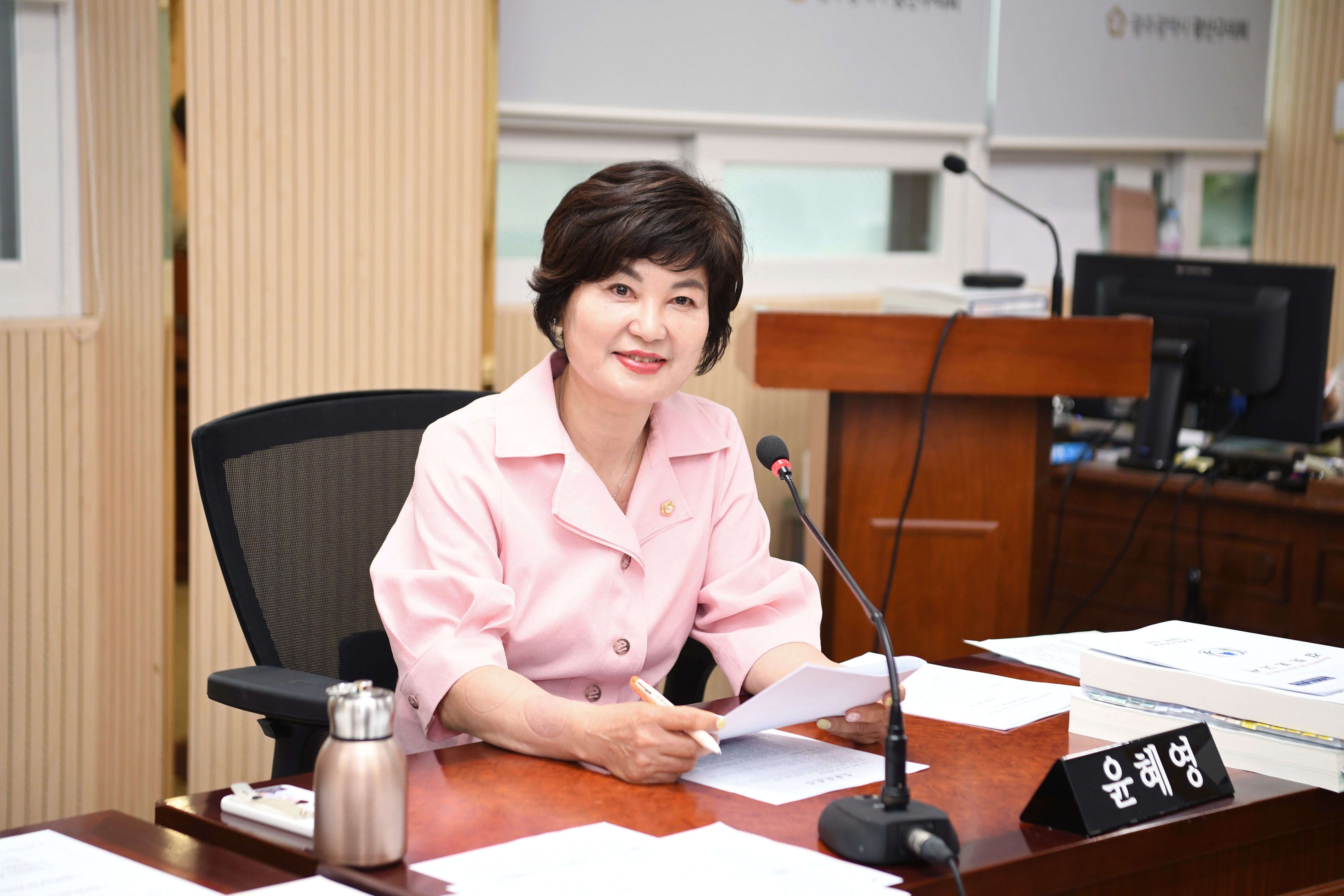 제297회 제1차 정례회 경제복지위원회 회의 첨부이미지 : 20250616 제297회 제1차정례회 경제복지위원회 회의(안건심사 및 _24 결산안 예비심사) (3).jpg