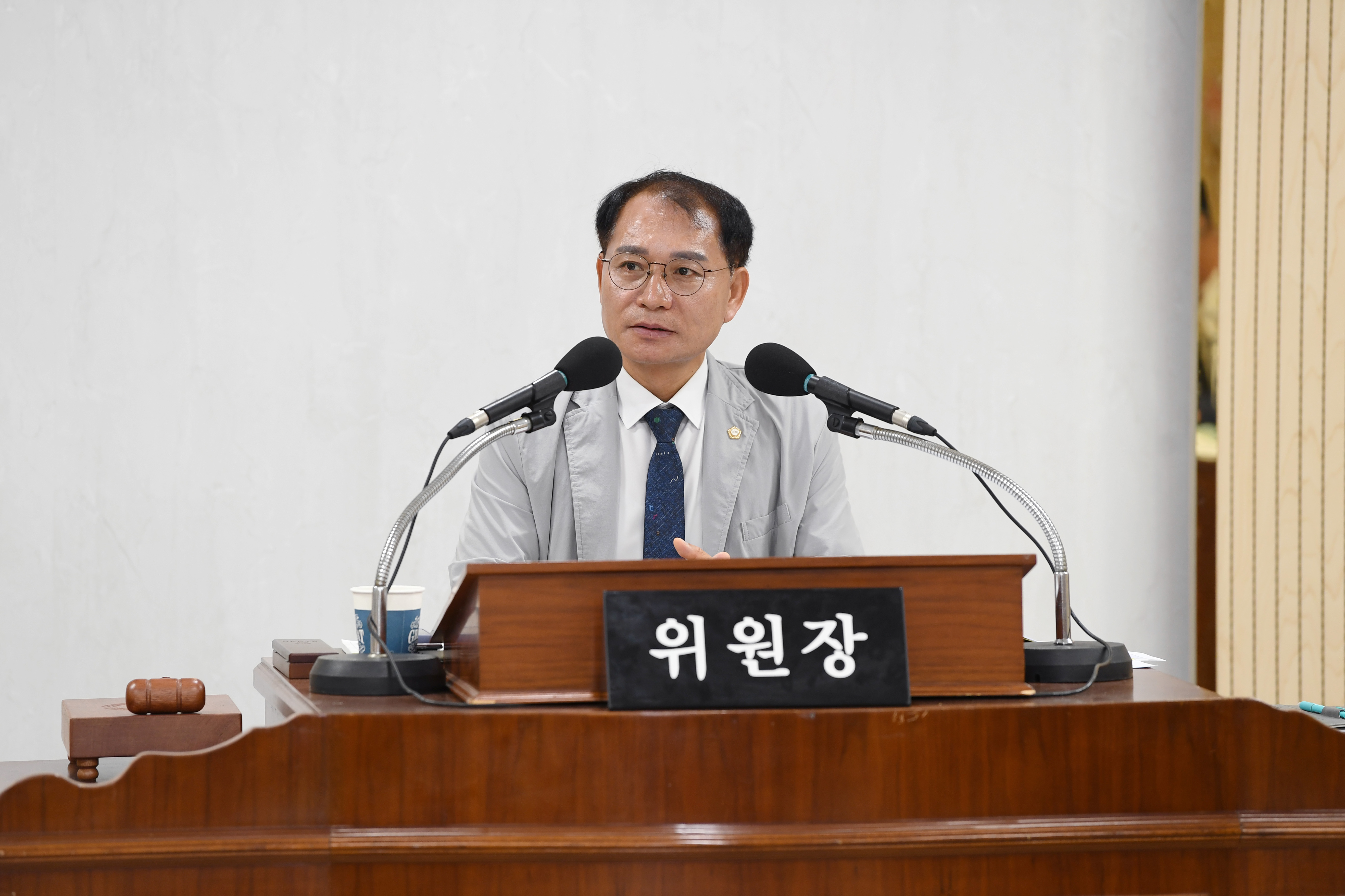 제297회 제1차 정례회 경제복지위원회 회의 첨부이미지 : 20250616 제297회 제1차정례회 경제복지위원회 회의(안건심사 및 _24 결산안 예비심사) (2).jpg