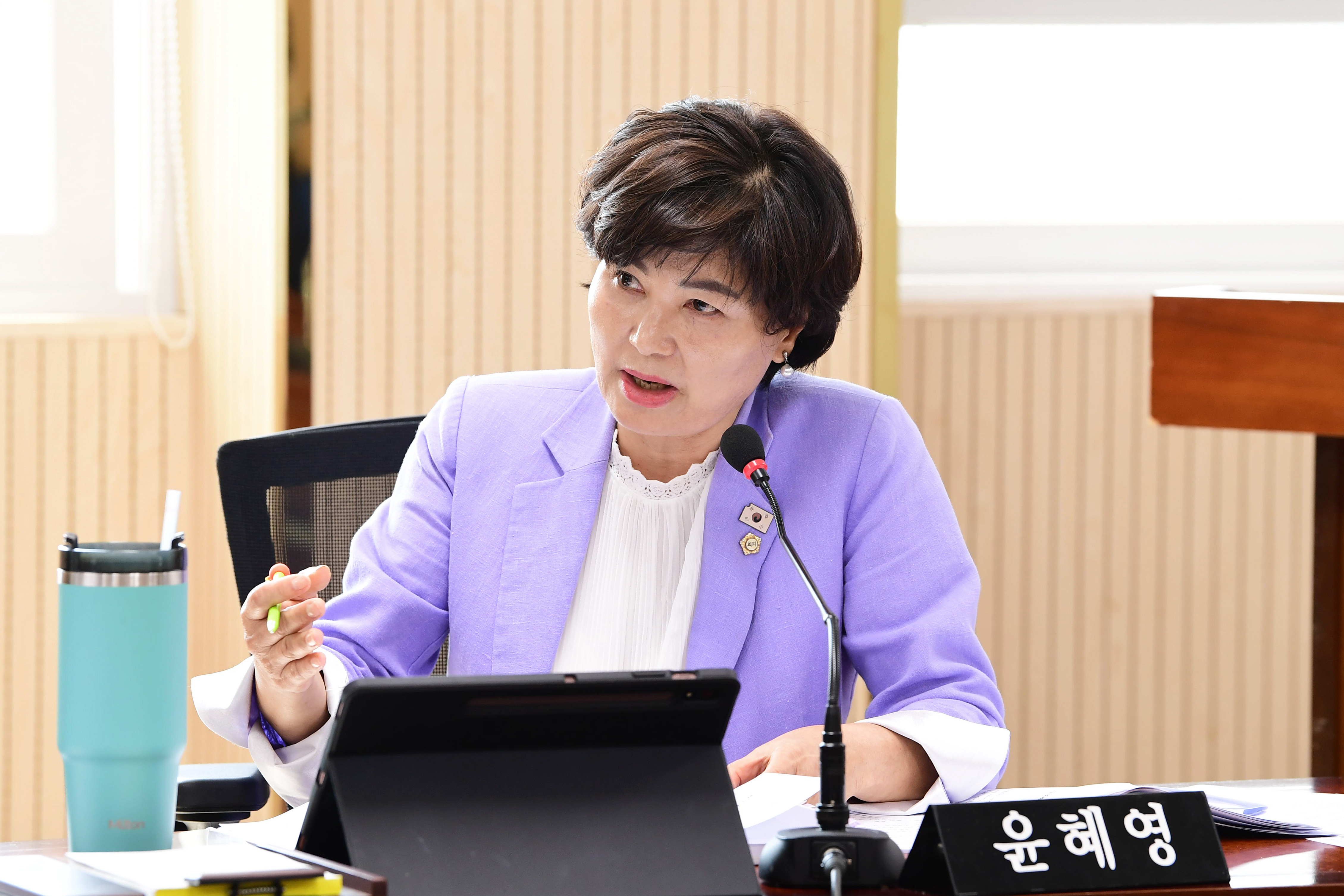 제299회 임시회 경제복지위원회 회의 첨부이미지 : 20250905 제299회 임시회 경제복지위원회 회의(안건심사) (44).jpg