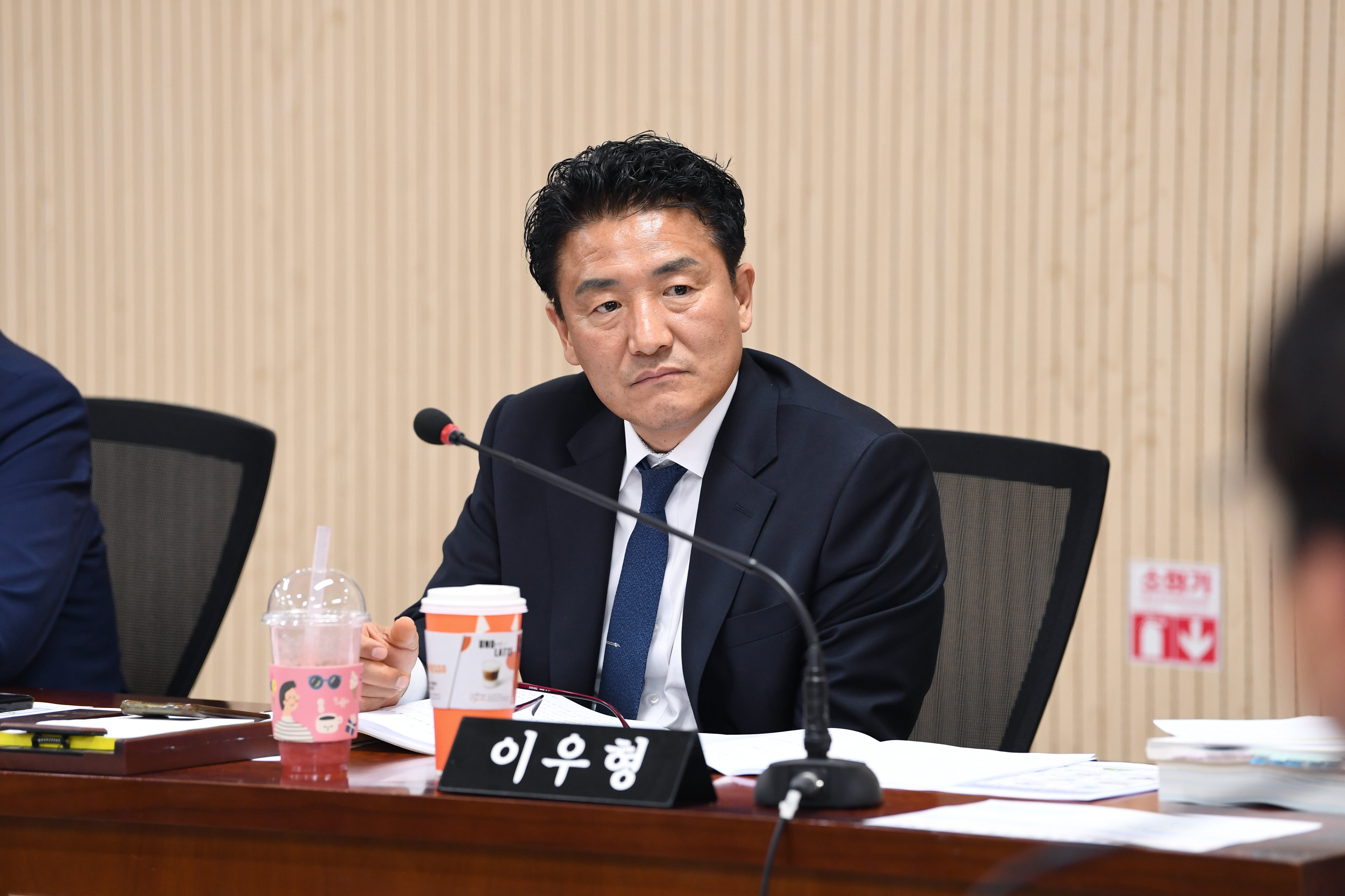 제296회 임시회 경제복지위원회 회의 첨부이미지 : 20250430 제296회 임시회 경제복지위원회 회의(안검심사 및 추경안 예비심사) (21).jpg