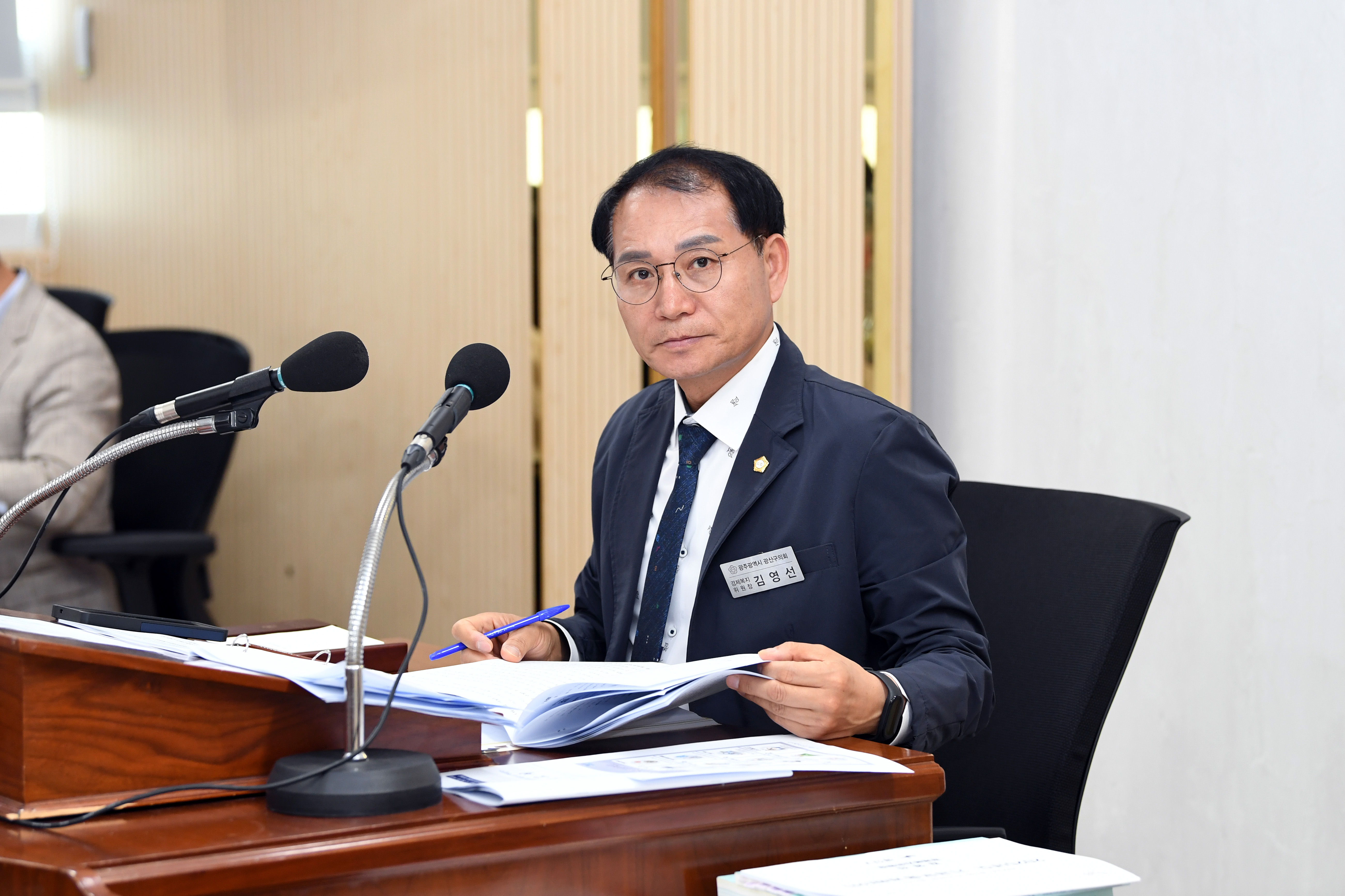 제296회 임시회 경제복지위원회 회의 첨부이미지 : 20250430 제296회 임시회 경제복지위원회 회의(안검심사 및 추경안 예비심사) (11).jpg