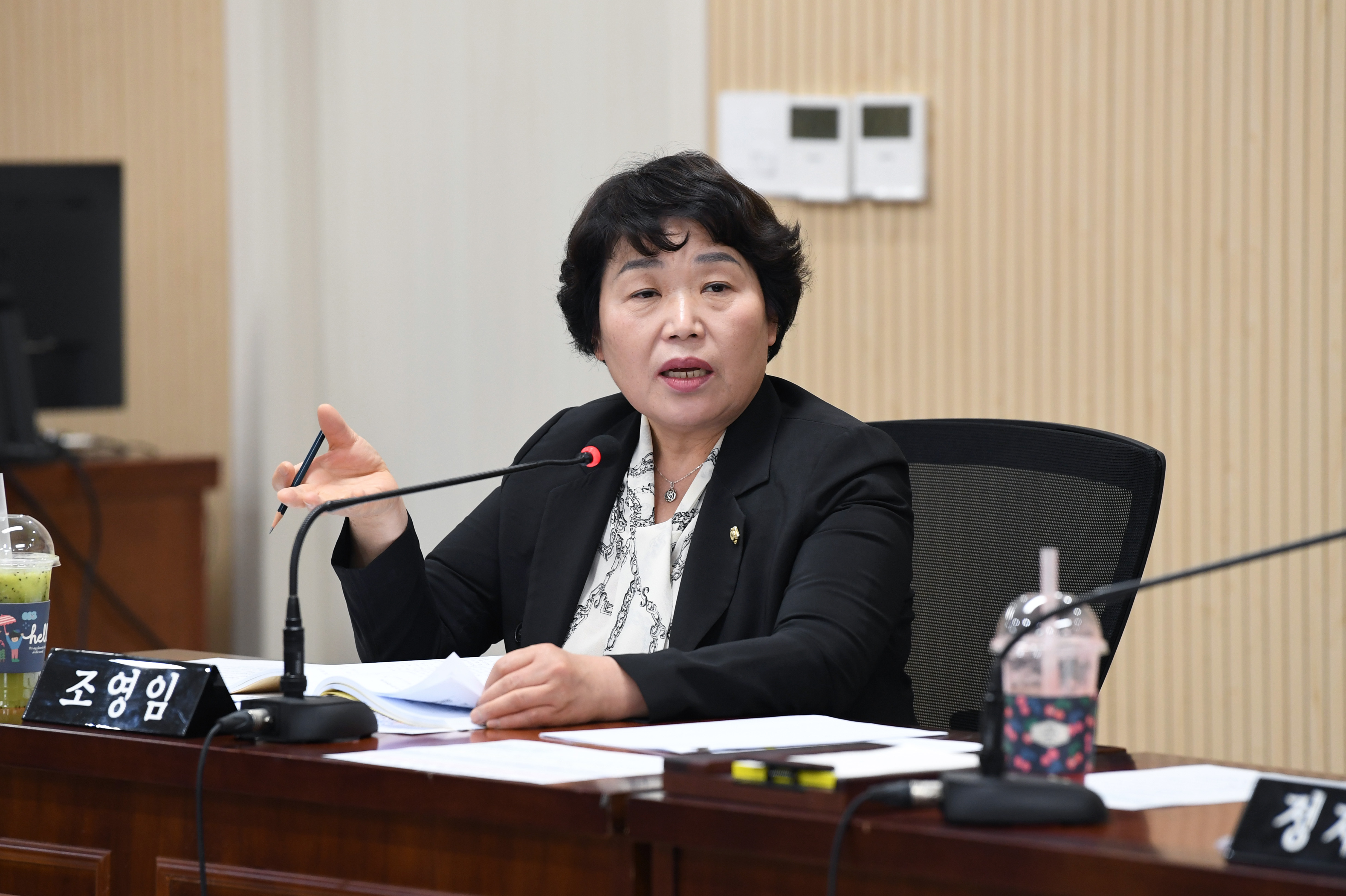 제296회 임시회 경제복지위원회 회의 첨부이미지 : 20250430 제296회 임시회 경제복지위원회 회의(안검심사 및 추경안 예비심사) (22).jpg