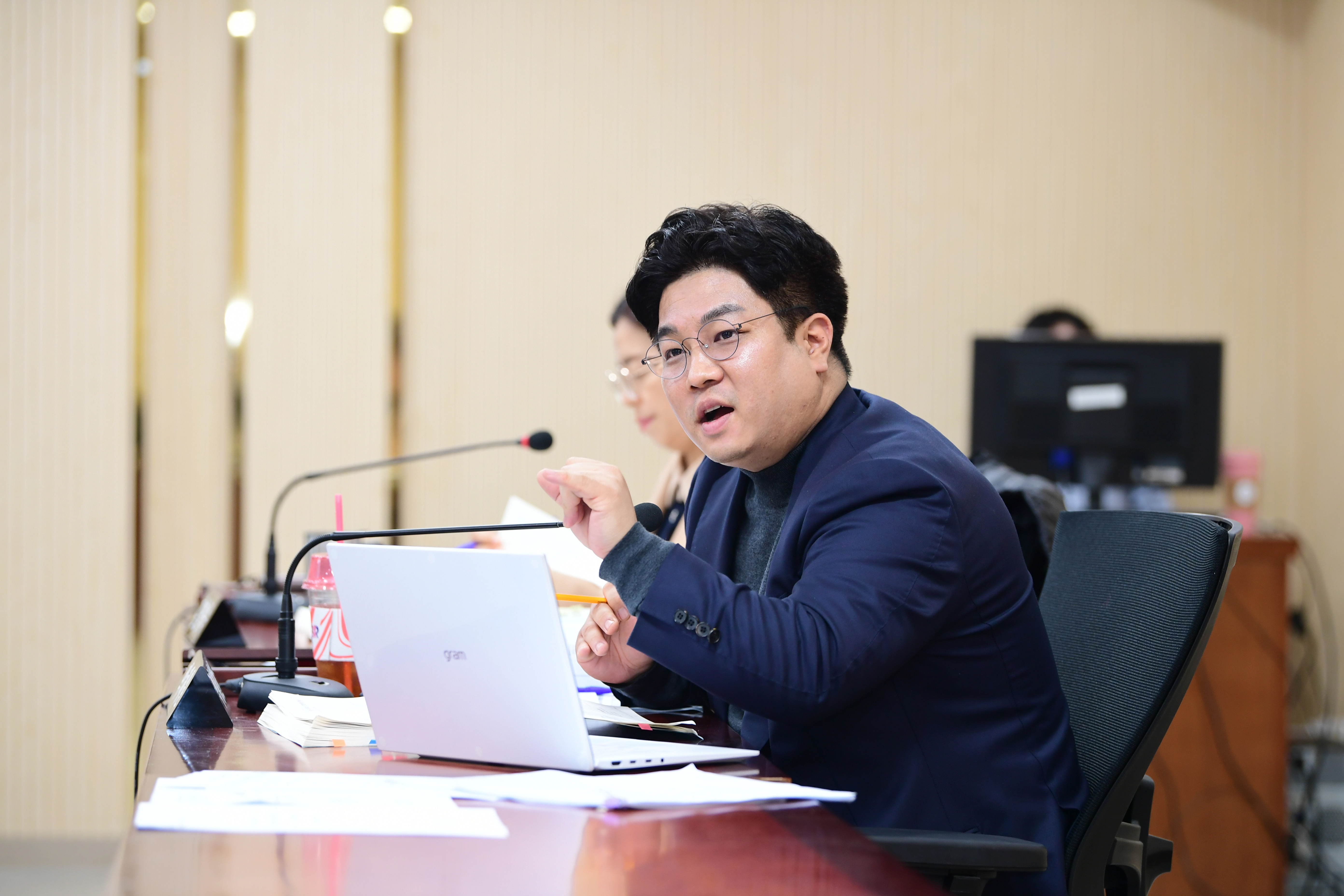 제284회 제2차 정례회 경제복지위원회 회의 첨부이미지 : 20231212 제284회 제2차정례회 경제복지위원회 회의('24 예산안 예비심사) (47).jpg