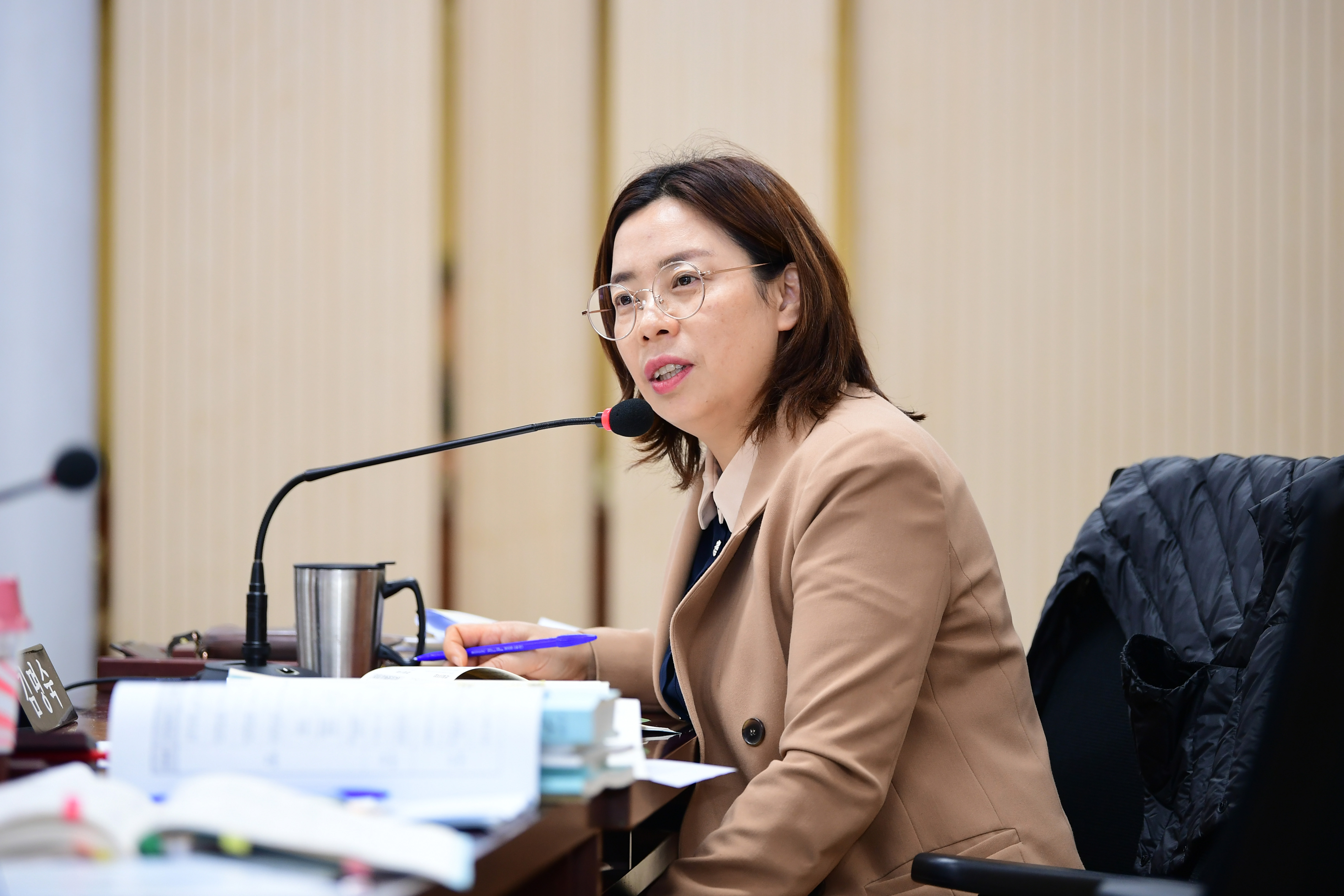 제284회 제2차 정례회 경제복지위원회 회의 첨부이미지 : 20231212 제284회 제2차정례회 경제복지위원회 회의('24 예산안 예비심사) (43).jpg