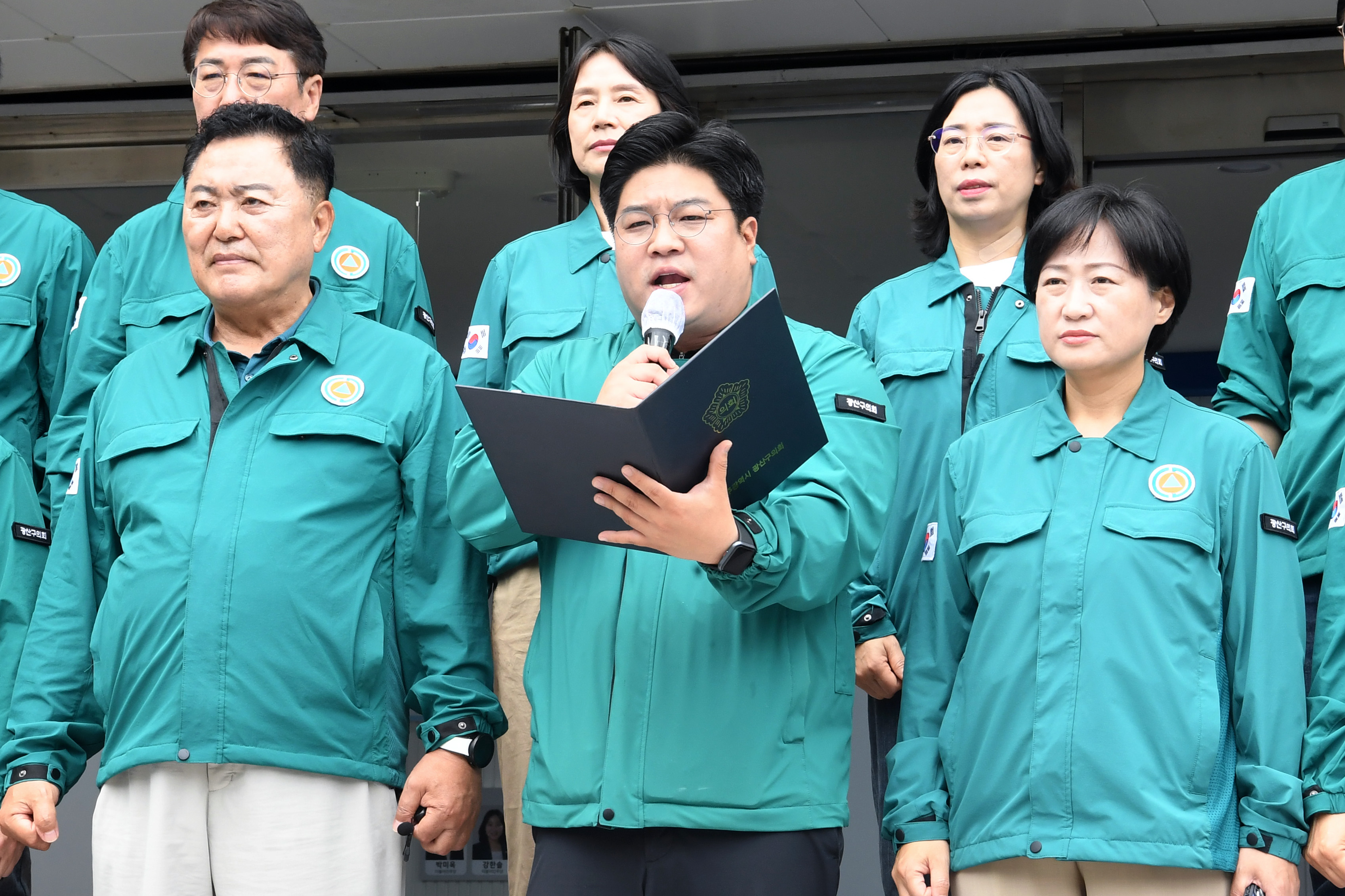 광산구의회, ‘금호타이어 화재’ 특별재난·고용위기지역 지정 촉구 첨부이미지 : 2-3_20250521_광산구의회, ‘금호타이어 화재’ 특별재난·고용위기지역 지정 촉구.jpg