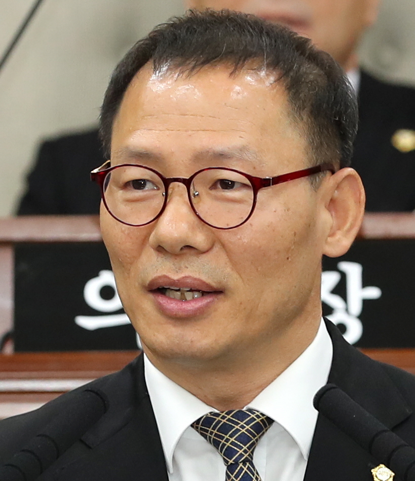 광산구의회 김영관의원, 광주근로자건강센터 노동자 고용승계 촉구 첨부이미지 : 김영관의원(2)1.jpg