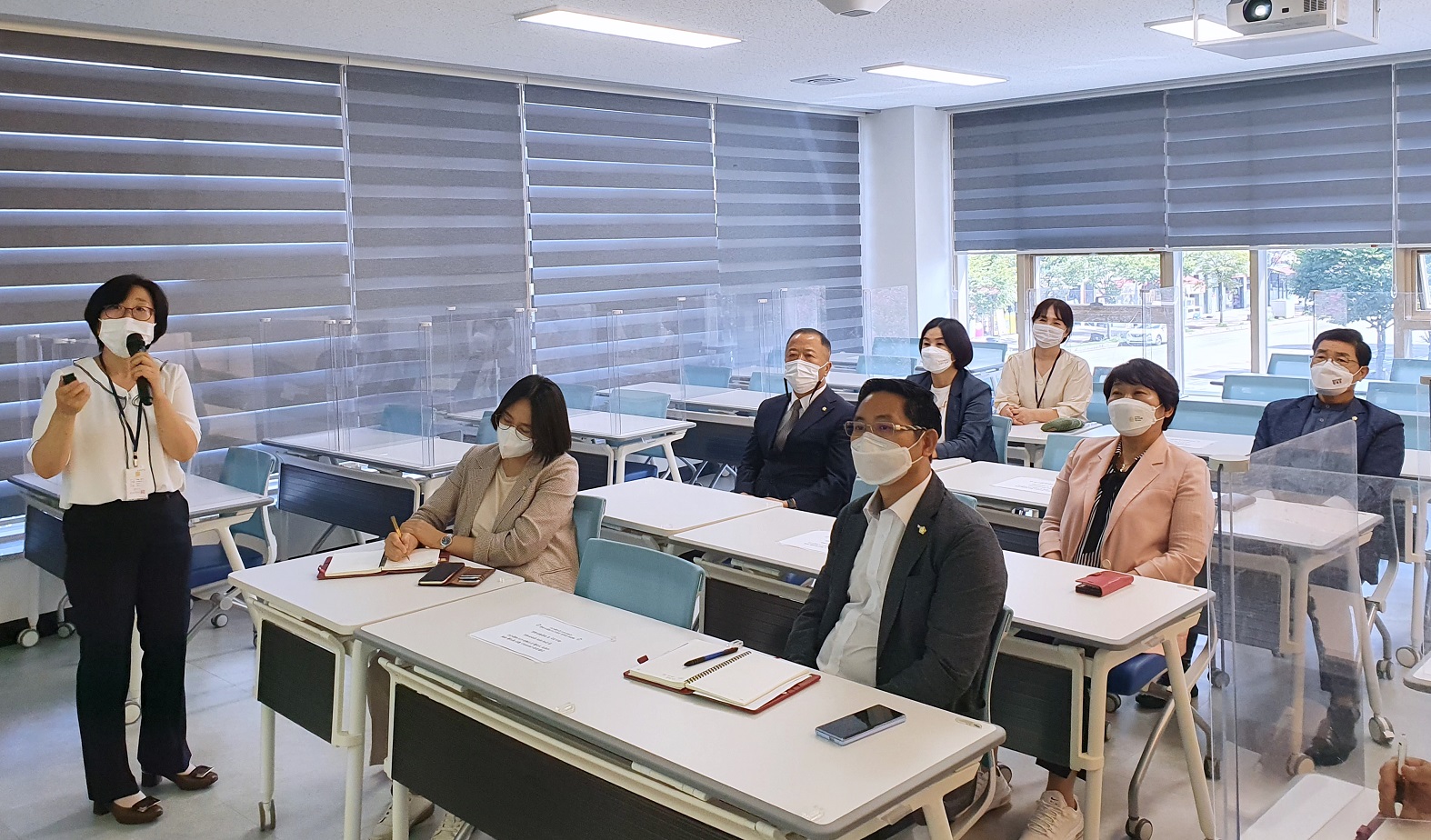 광산구의회 산업도시위원회, 제267회 임시회 중 현장 활동 추진  첨부이미지 : 2-1.광산구의회 산업도시위원회, 제267회 임시회 중 현장 활동 추진(모아모아행복센터).jpg