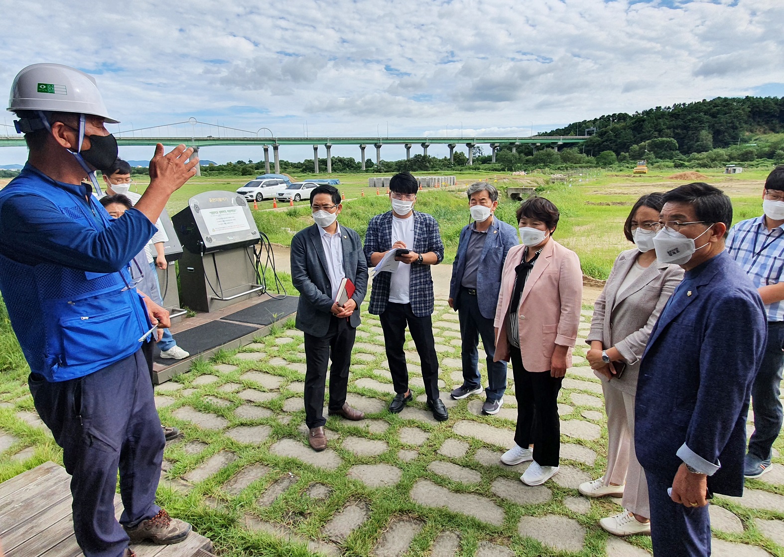 광산구의회 산업도시위원회, 제267회 임시회 중 현장 활동 추진  첨부이미지 : 2-3.광산구의회 산업도시위원회, 제267회 임시회 중 현장 활동 추진(서봉지구 파크골프장 복구현장).jpg