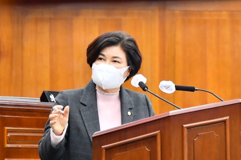 윤혜영 광산구의원, 구정질문 통해 주요 현안 쏟아내 첨부이미지 : 2. 윤혜영 의원, 제269회 정례회 2차본회의 구정질문.JPG