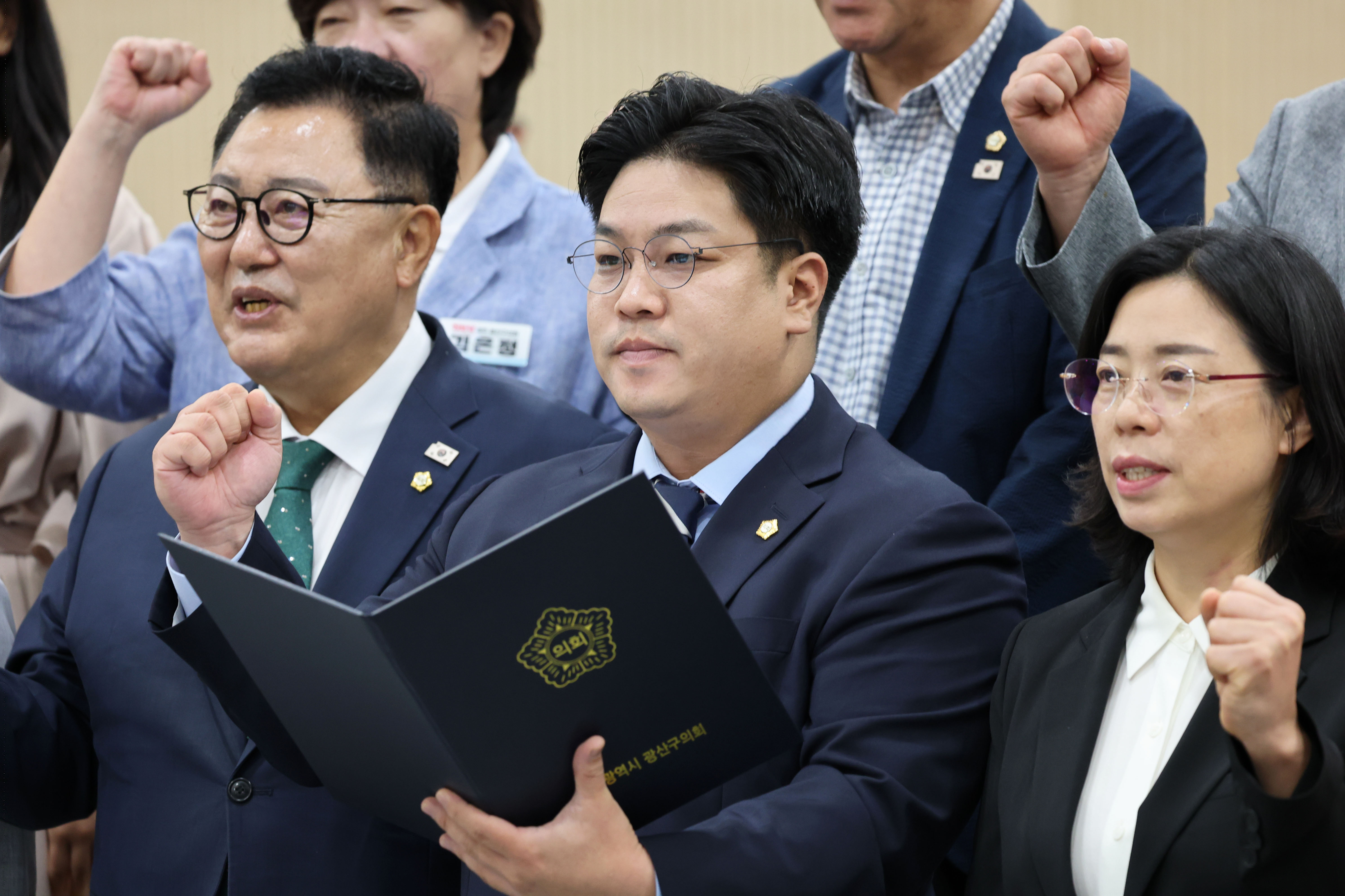 광산구의회, ‘공공기관 2차 이전’ 광주·전남 협력 촉구 첨부이미지 : 2-2_20250904_광산구의회, ‘공공기관 2차 이전’ 광주·전남 협력 촉구.jpg