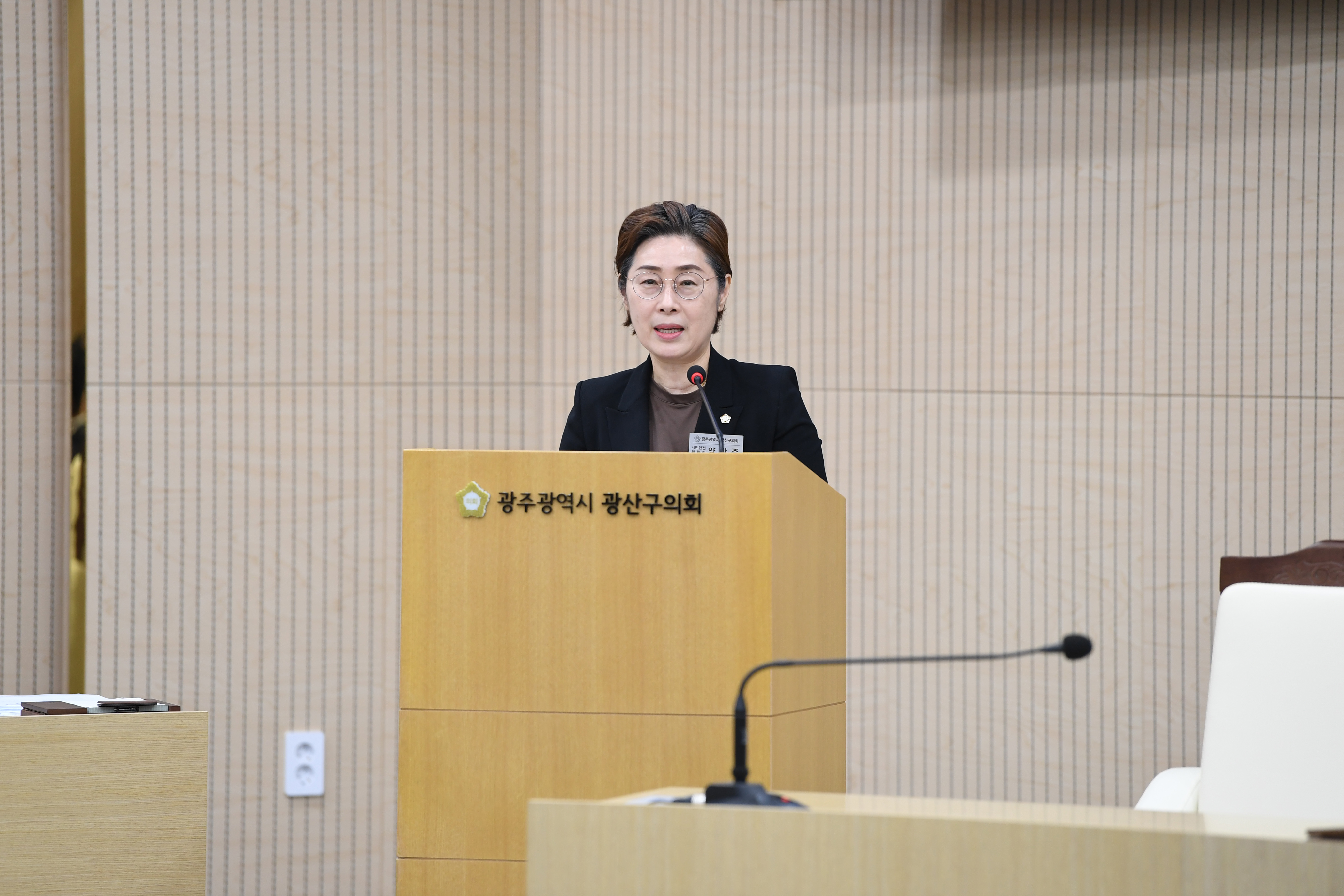 양만주 광산구의원, “농촌동 ‘수요응답형 버스’ 도입해야” 첨부이미지 : 2-1_제296회 광산구의회 임시회 제2차 본회의 5분 자유발언_양만주 의원.jpg