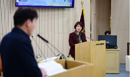 윤혜영 광산구의원, 도시재생사업·청년정책·도시숲 관리 질의