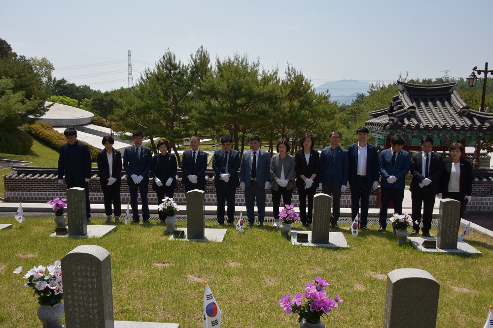 광산구의회, “황교안 대표 5.18 기념식 참석 반대” 성명 발표(2) 첨부이미지 : 0000000001_20190517112402_2.jpg